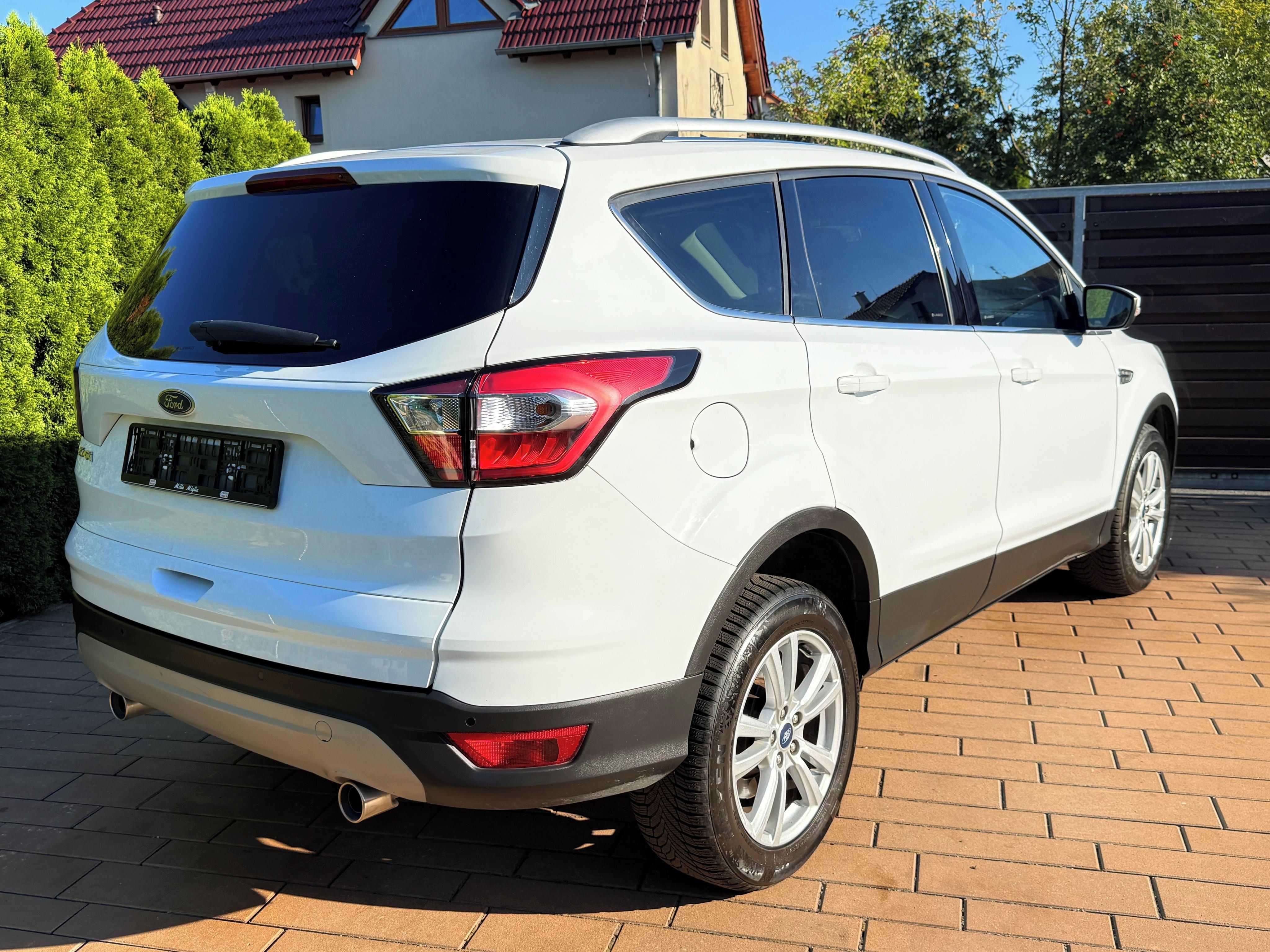 Ford Kuga, TDCi 88kW AT6° Titanium / DPH* - fotka 6