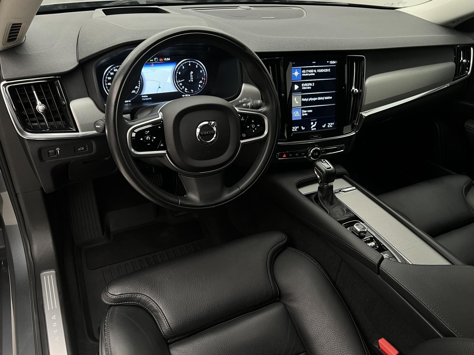 Volvo V90, T5 AWD PLUS AUT - fotka 4
