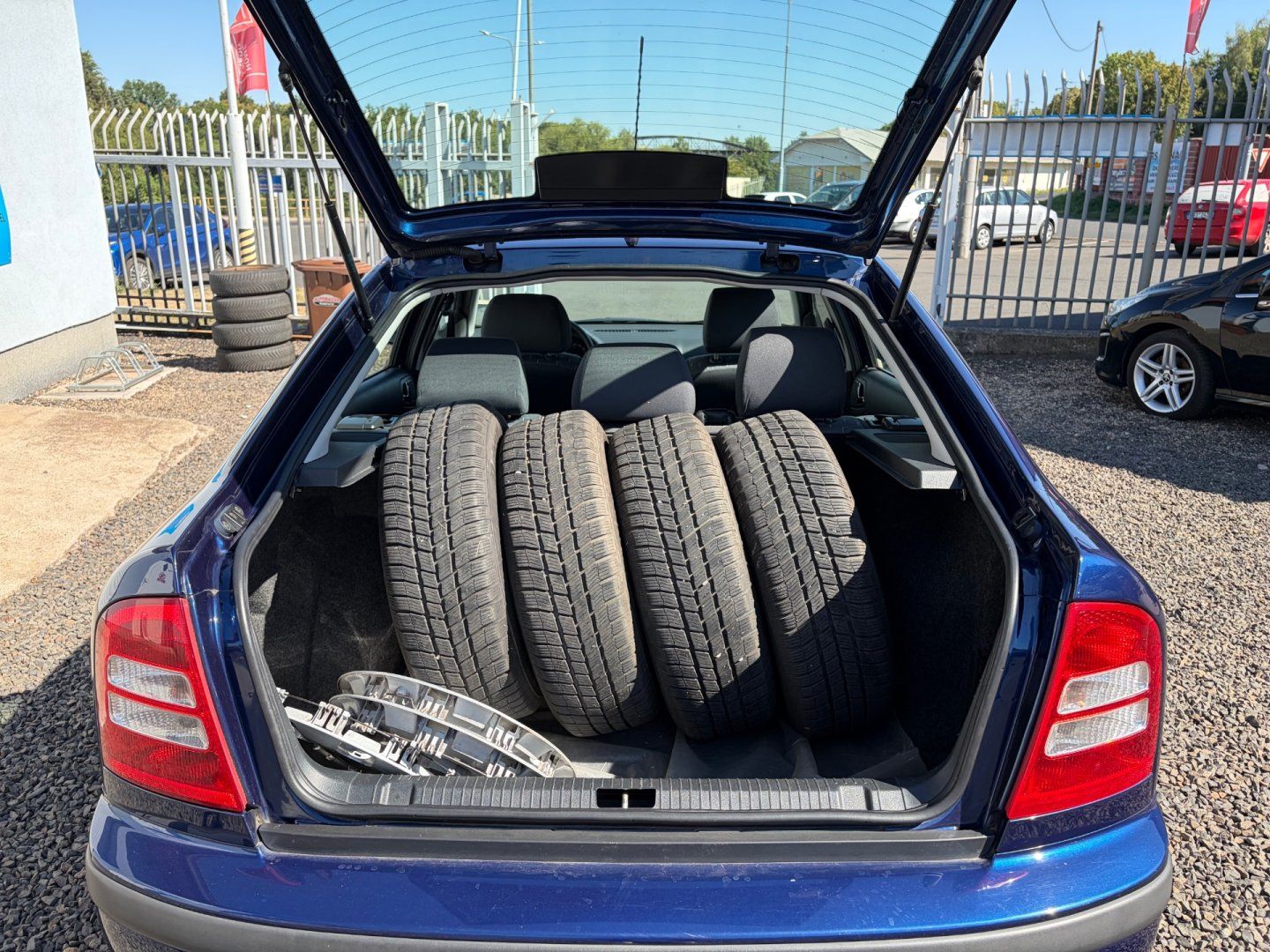Škoda Octavia, 1,9 TDi Tour KLIMA,SERVISKA,ČR - fotka 5