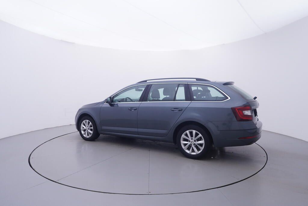 Škoda Octavia, Style 1.6 TDI 85 kW - fotka 3