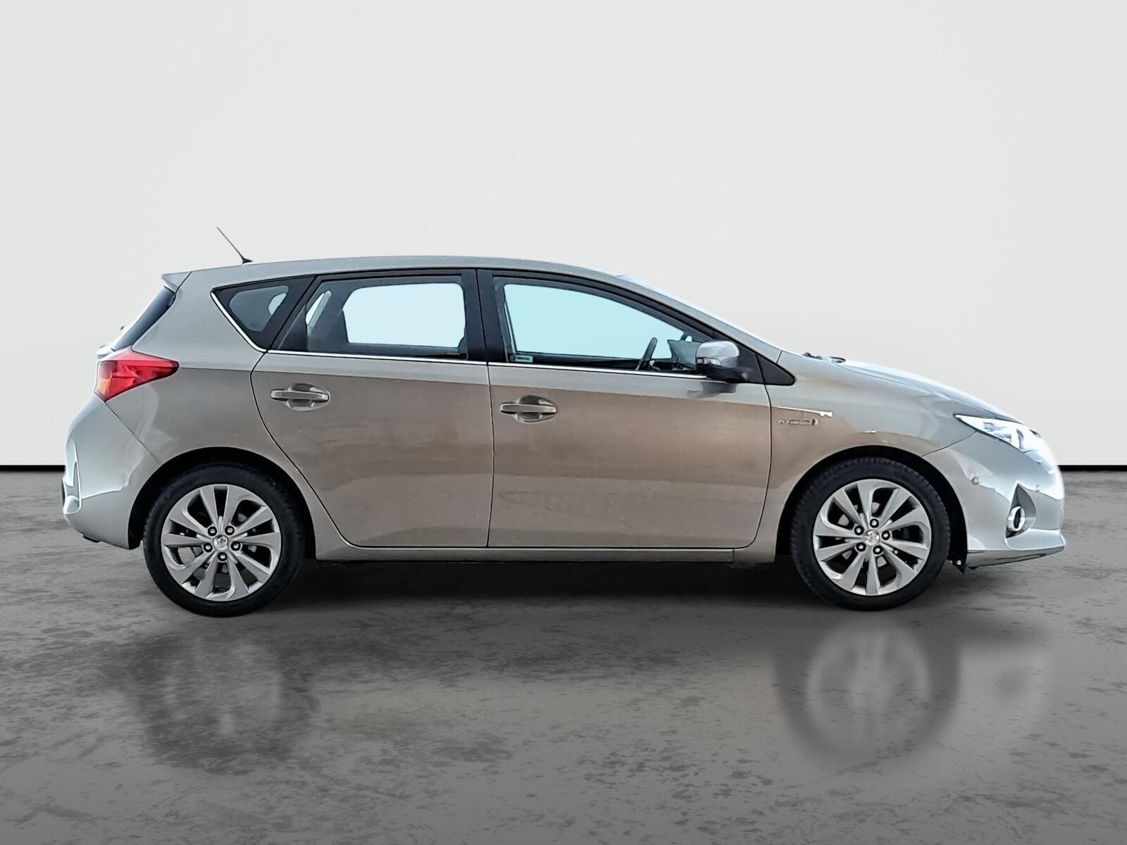 Toyota Auris, Hybrid, Automat, Navi - fotka 6