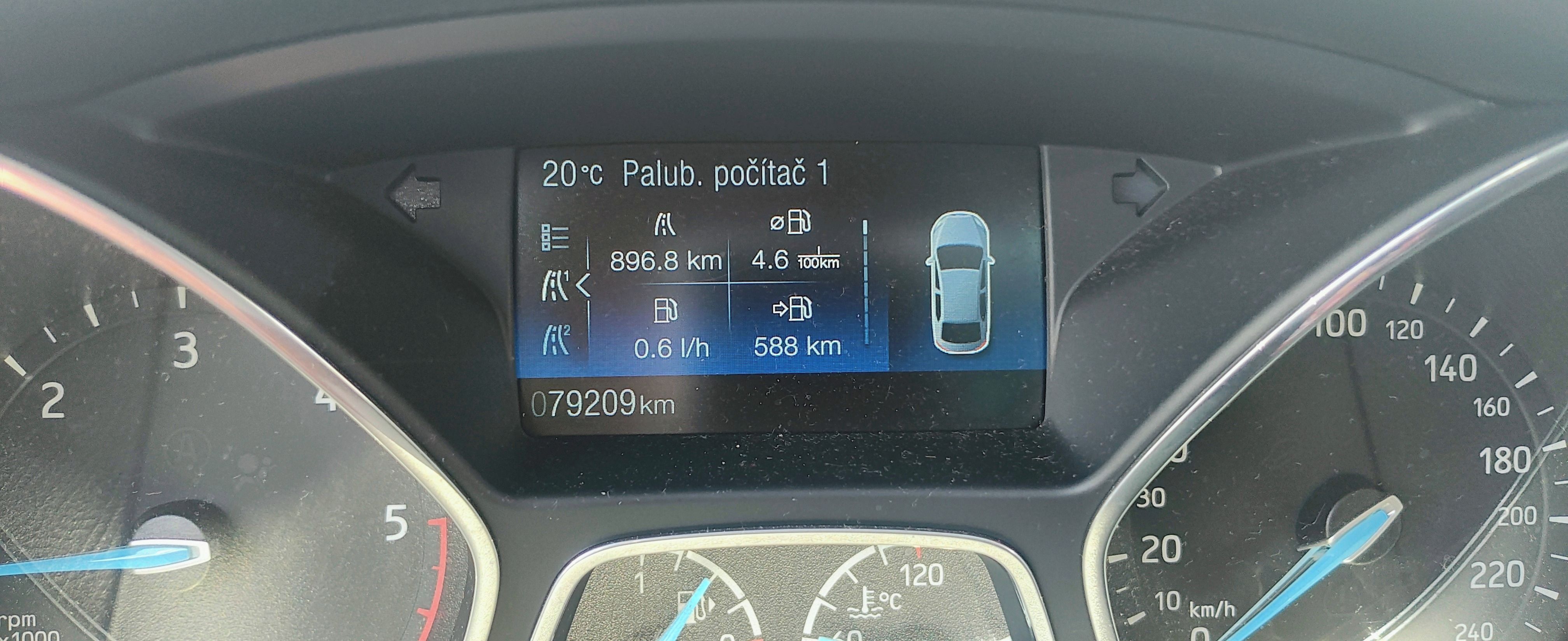 Ford Focus, Ford Focus kombi 1,5 TDCi - fotka 5