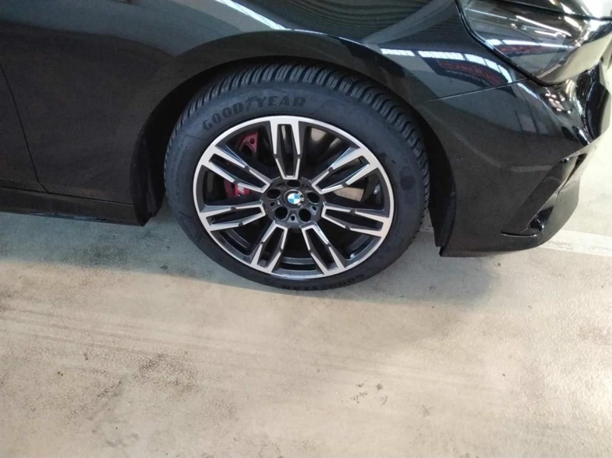 BMW Řada 5, 540d xDrive - fotka 3
