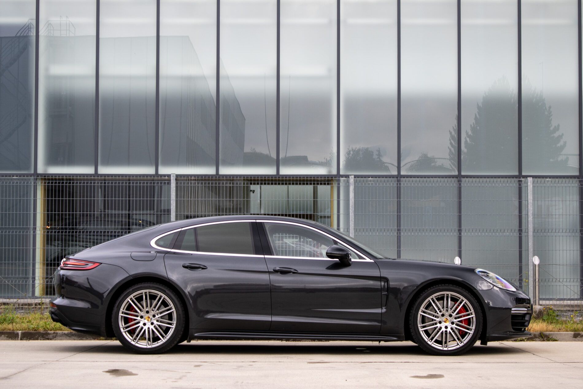 Porsche Panamera - fotka 4