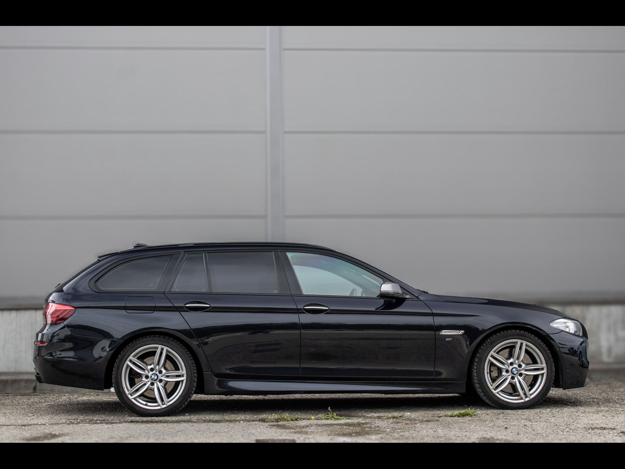 BMW Řada 5, M550d Xdrive - fotka 4