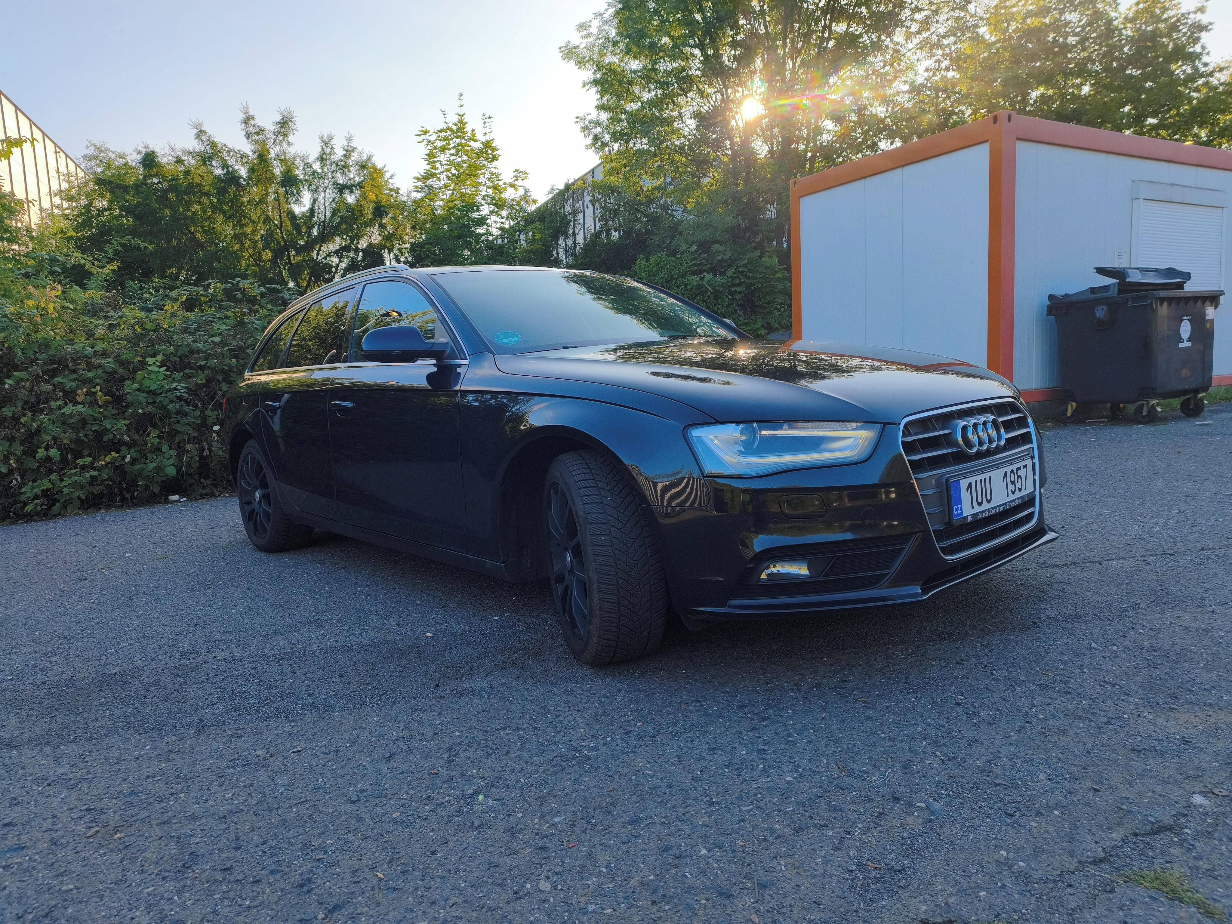 Audi A4 Avant, 2.0 tdi 110 kw - fotka 2