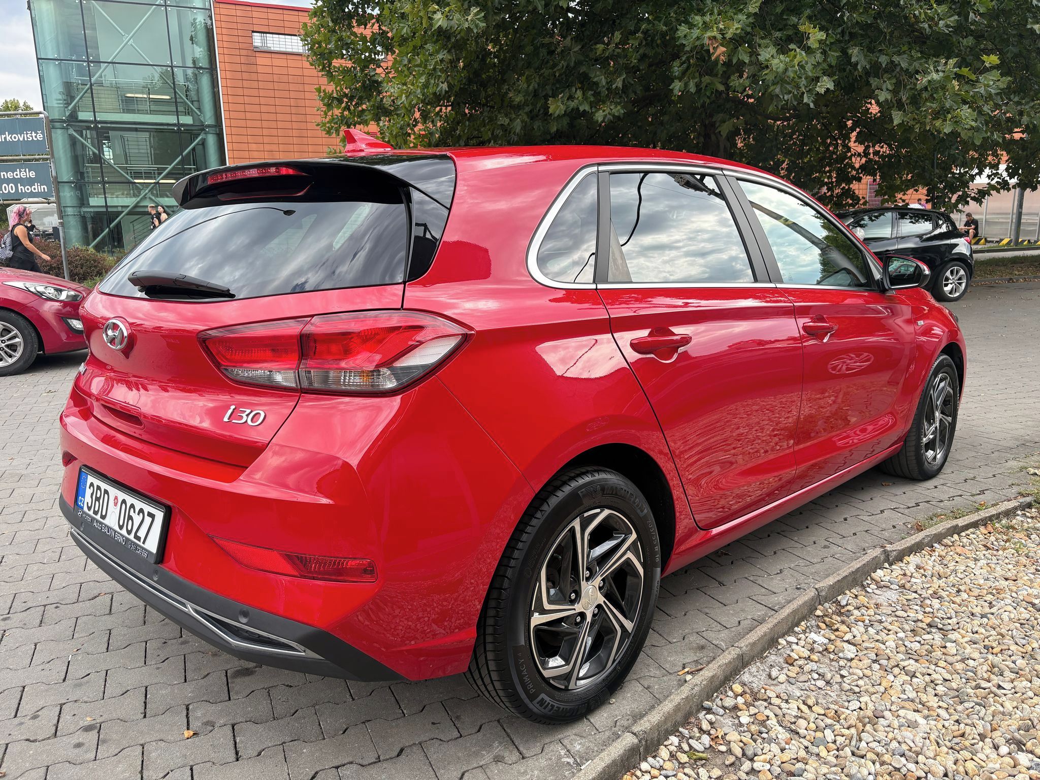 Hyundai i30, Smart 1.5 T-GDi 117kW - fotka 4