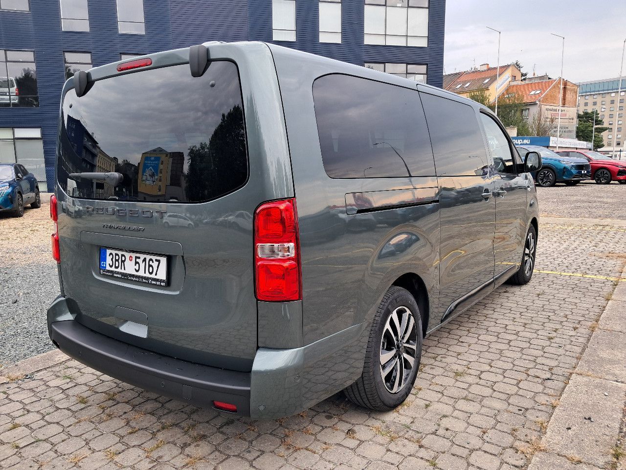 Peugeot Traveller, Active L3 2.2 BlueHDi 180 S&S - fotka 5