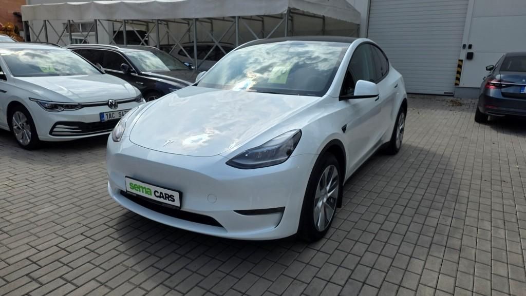 Tesla Model Y, Long Range AWD SoH 93,3% - fotka 2