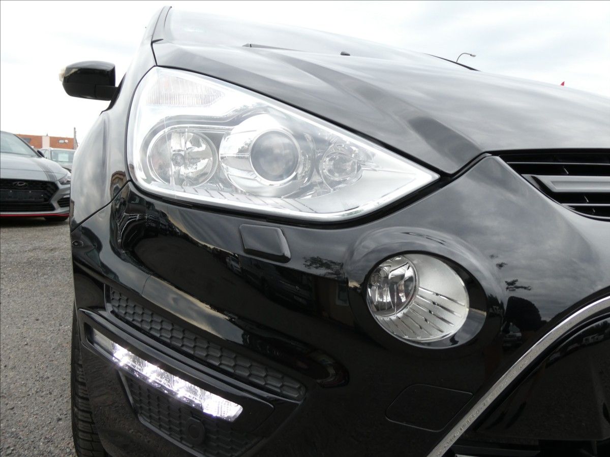 Ford S-MAX, 2,0 EcoBoost Titanium,AT,závěs - fotka 5
