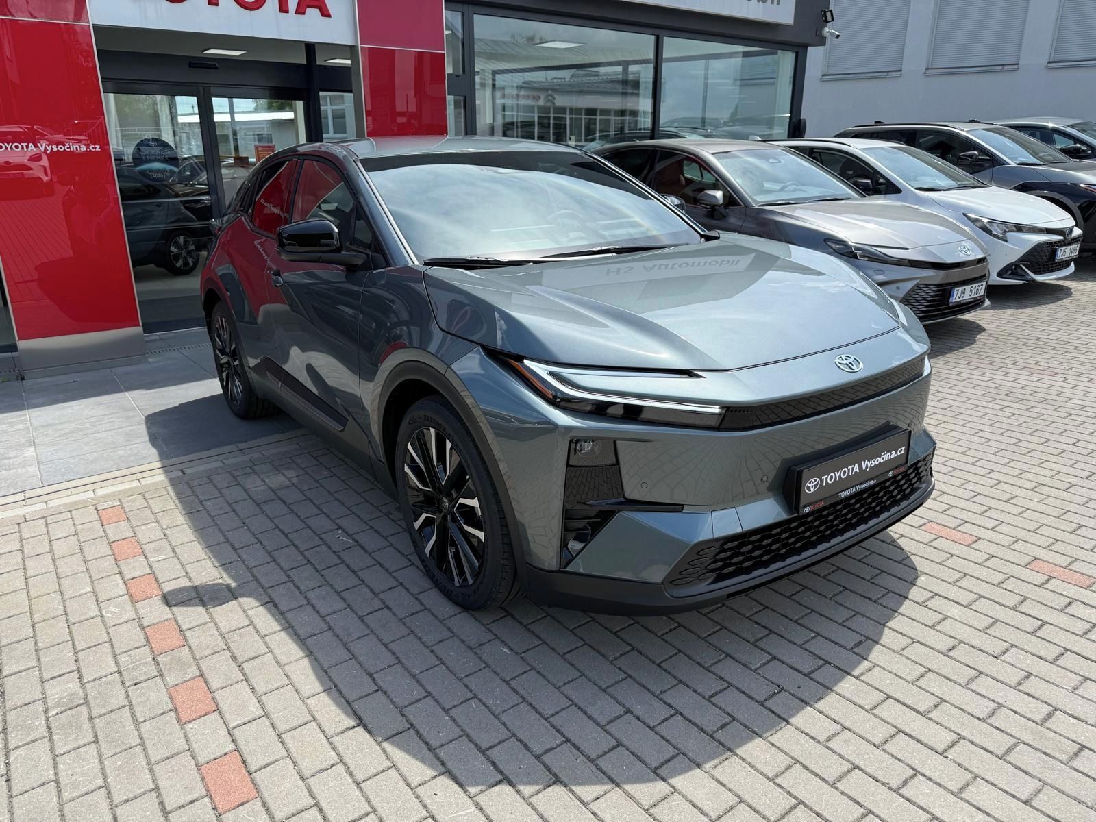 Toyota C-HR, Style Dynamic 77kWh 224PS - fotka 3