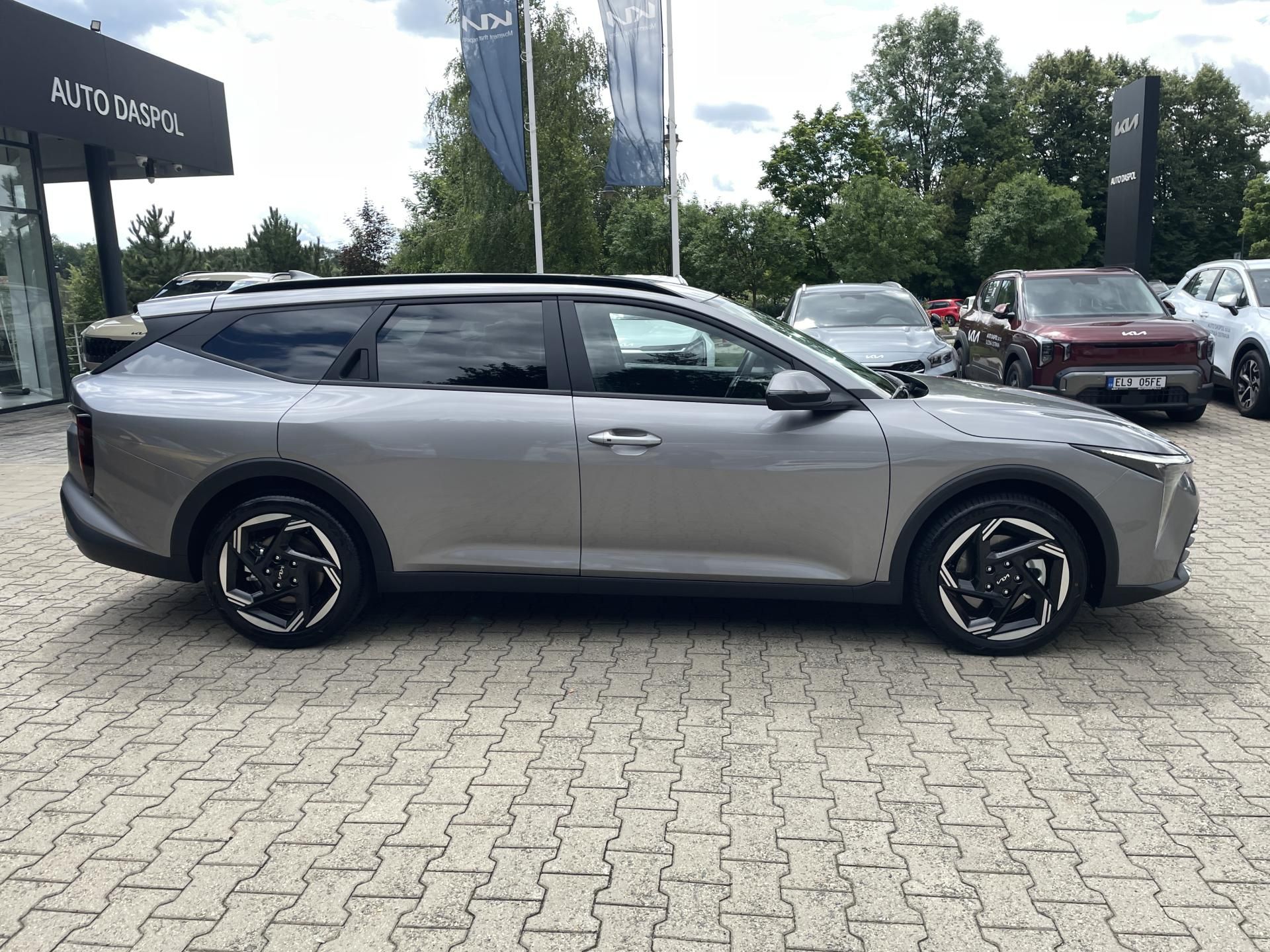 Kia K4, 1.6  7DCT EXCLUSIVE "LÉTO26" - fotka 2