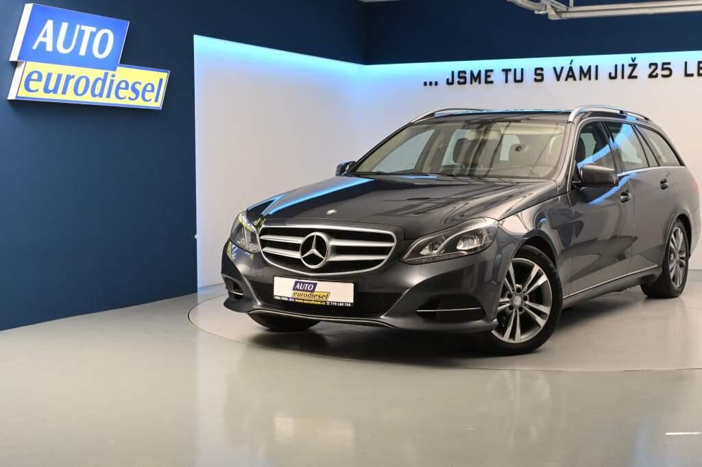 Mercedes-Benz Třídy E, 2.2 250T Avantgarde LED CDI - fotka 2