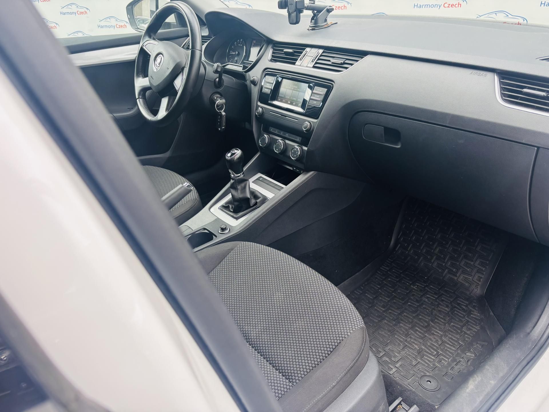 Škoda Octavia, 1.6TDI 66kW, ČR, 2 majitel - fotka 5