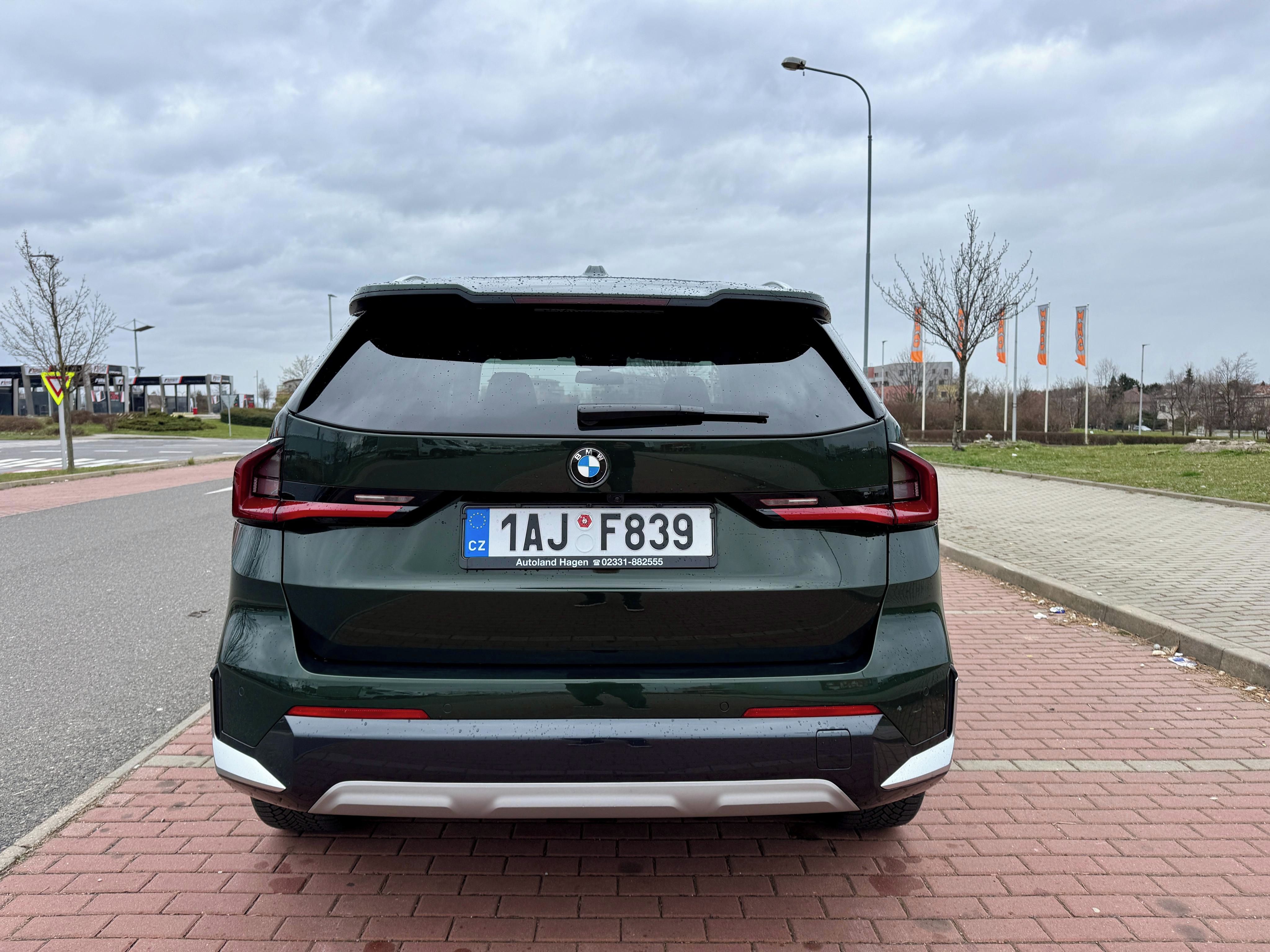 BMW X1, 2.0 TDi, 4x4, MPacket, 20"kola - fotka 5