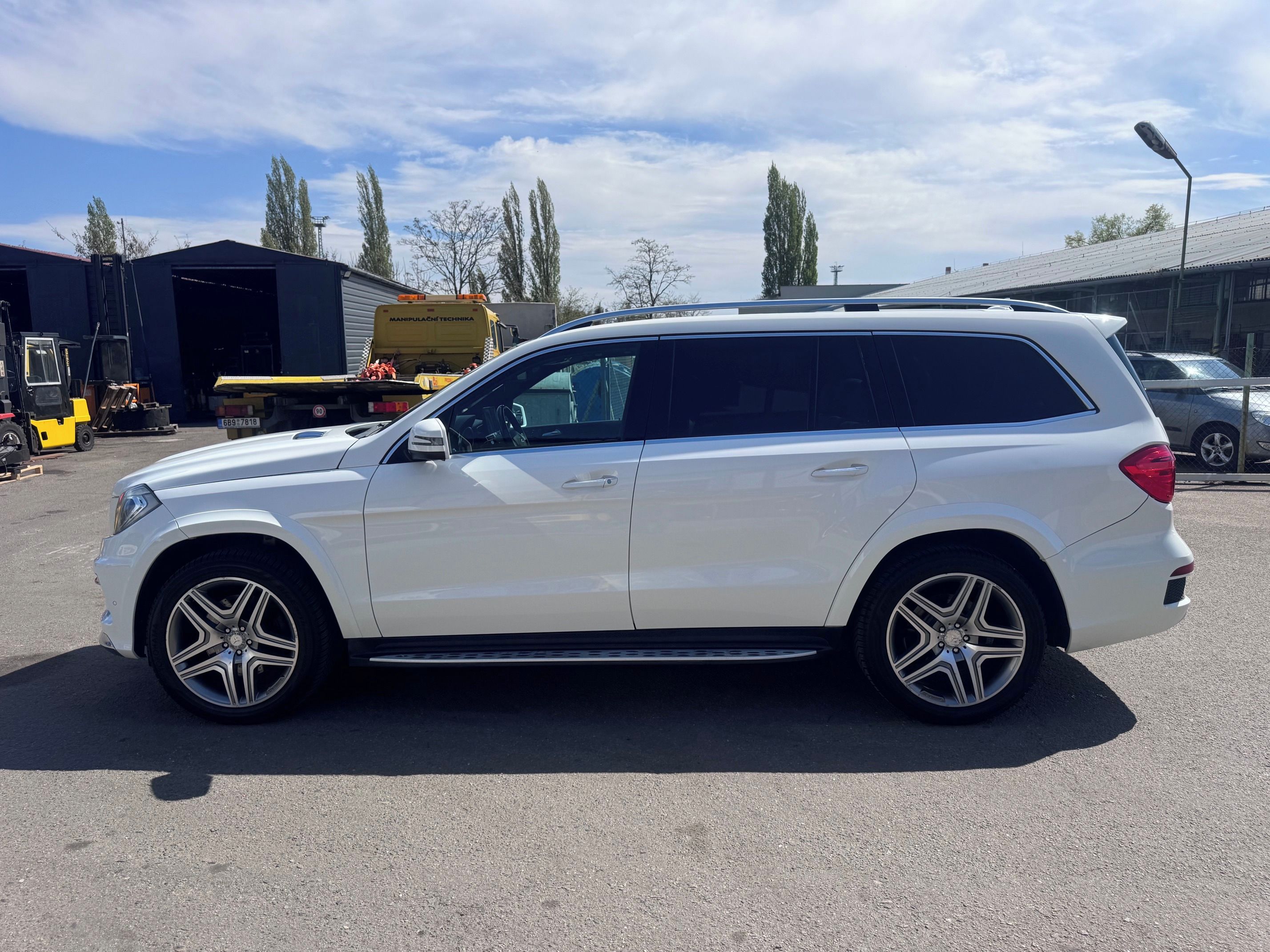 Mercedes-Benz GL, GL350 AMG BLUETEC 4MATIC - fotka 2