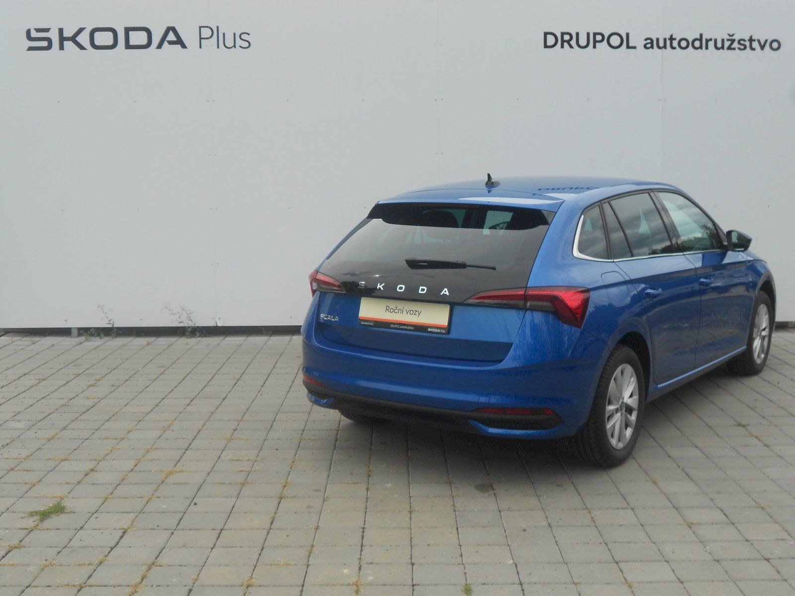 Škoda Scala, 1.0 TSI - 85 kW, Top Selection - fotka 2