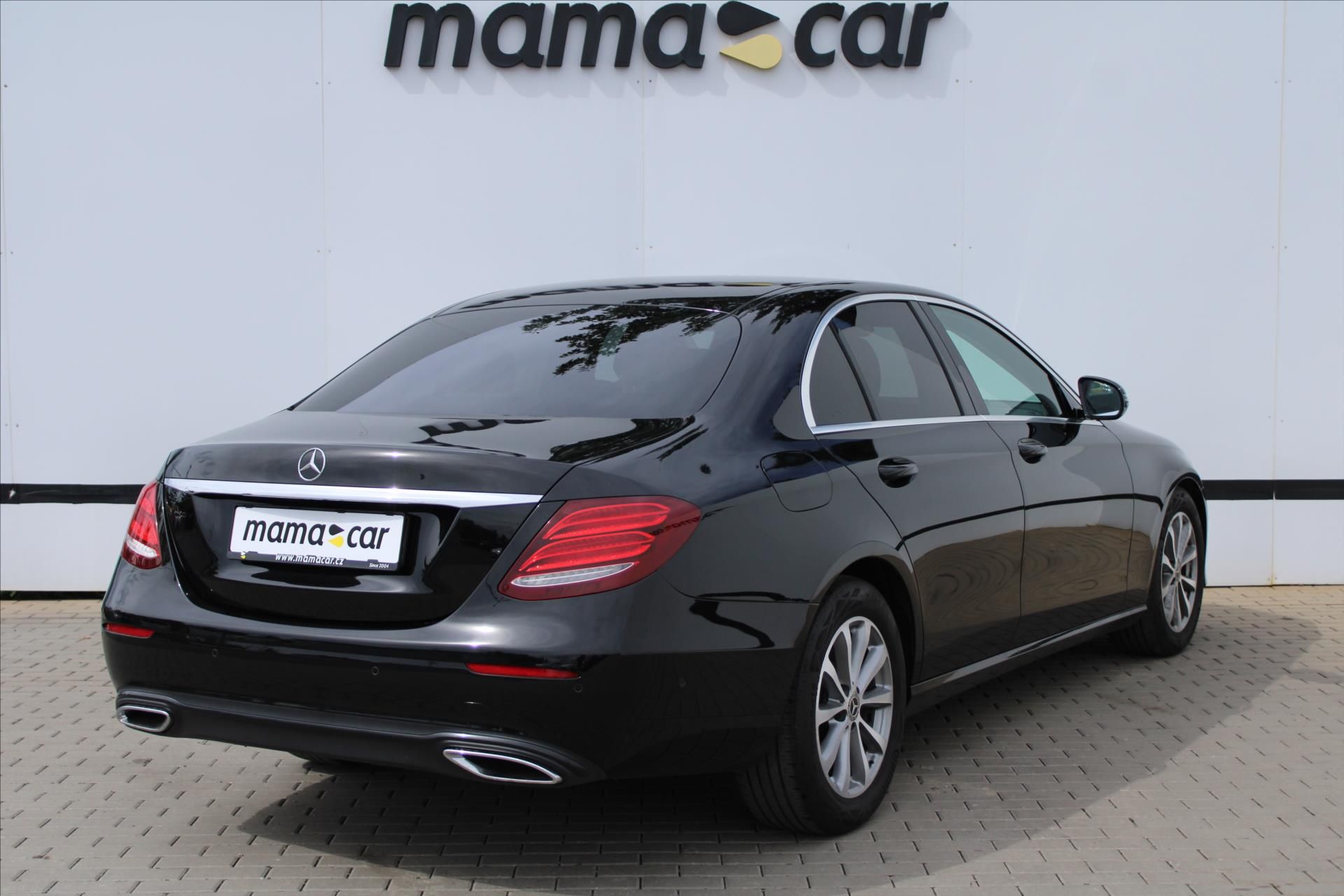 Mercedes-Benz Třídy E, 200d AVANTGARDE SERVIS.KNIHA - fotka 2