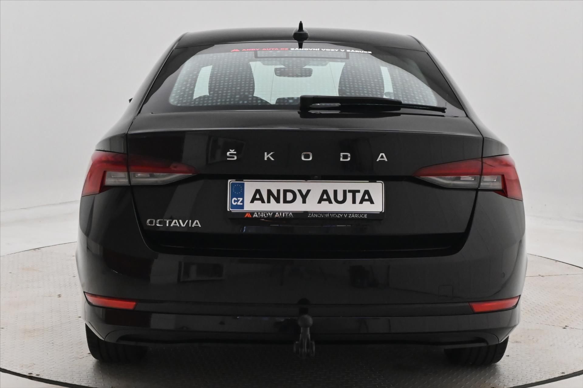 Škoda Octavia, 2,0 TDI 110kW DSG Style Záruka - fotka 6