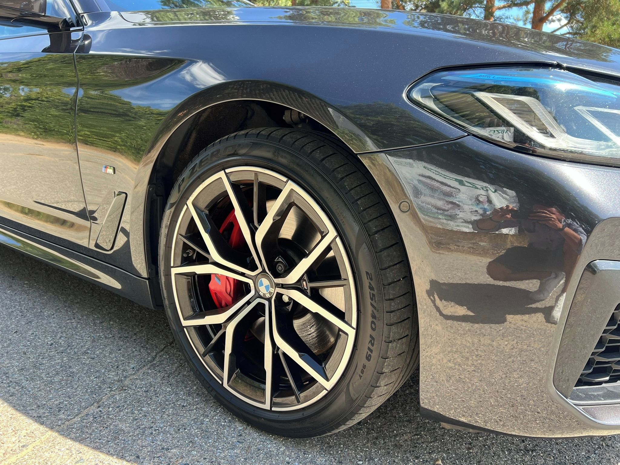 BMW Řada 5, BMW 540i XDrive M-Paket - fotka 4