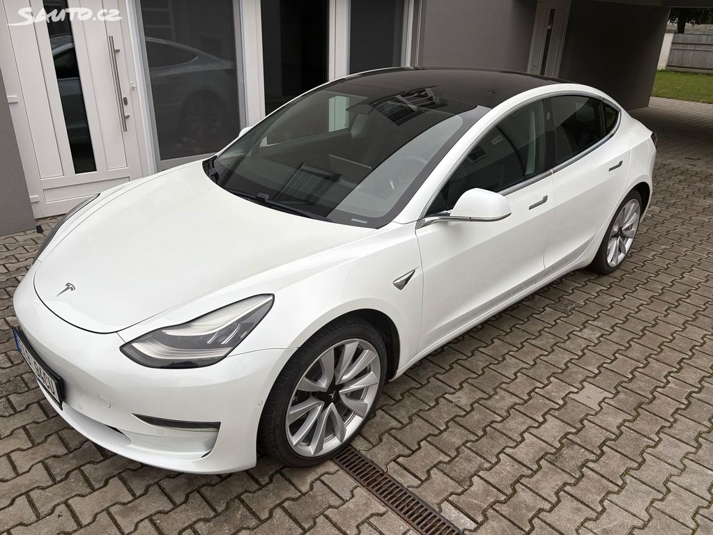 Tesla Model 3 2019 nga Republika Çeke