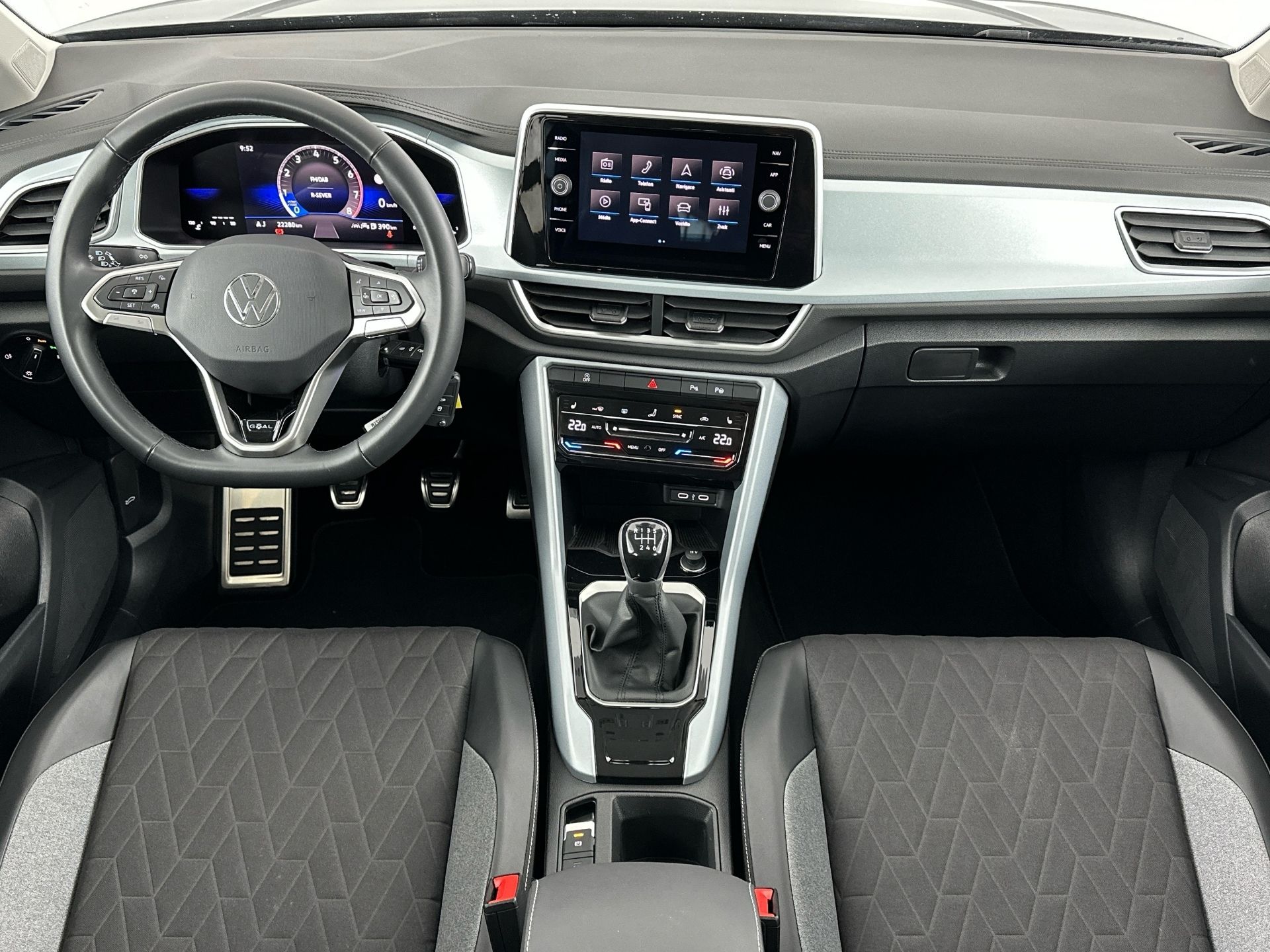 Volkswagen T-Roc, Life "GOAL" 1.0 TSI 85kW - fotka 5