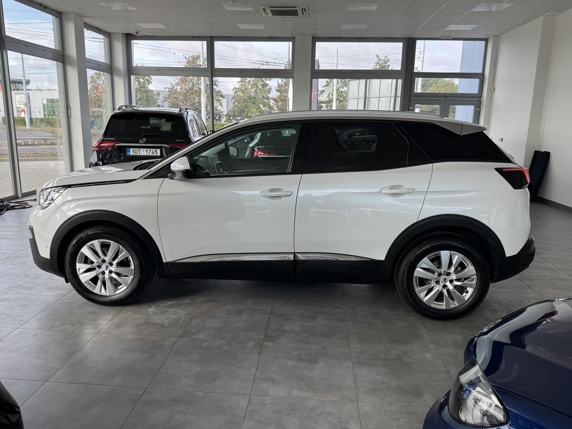 Peugeot 3008, 1,2I STT ALLURE NAVI KAMERA - fotka 4