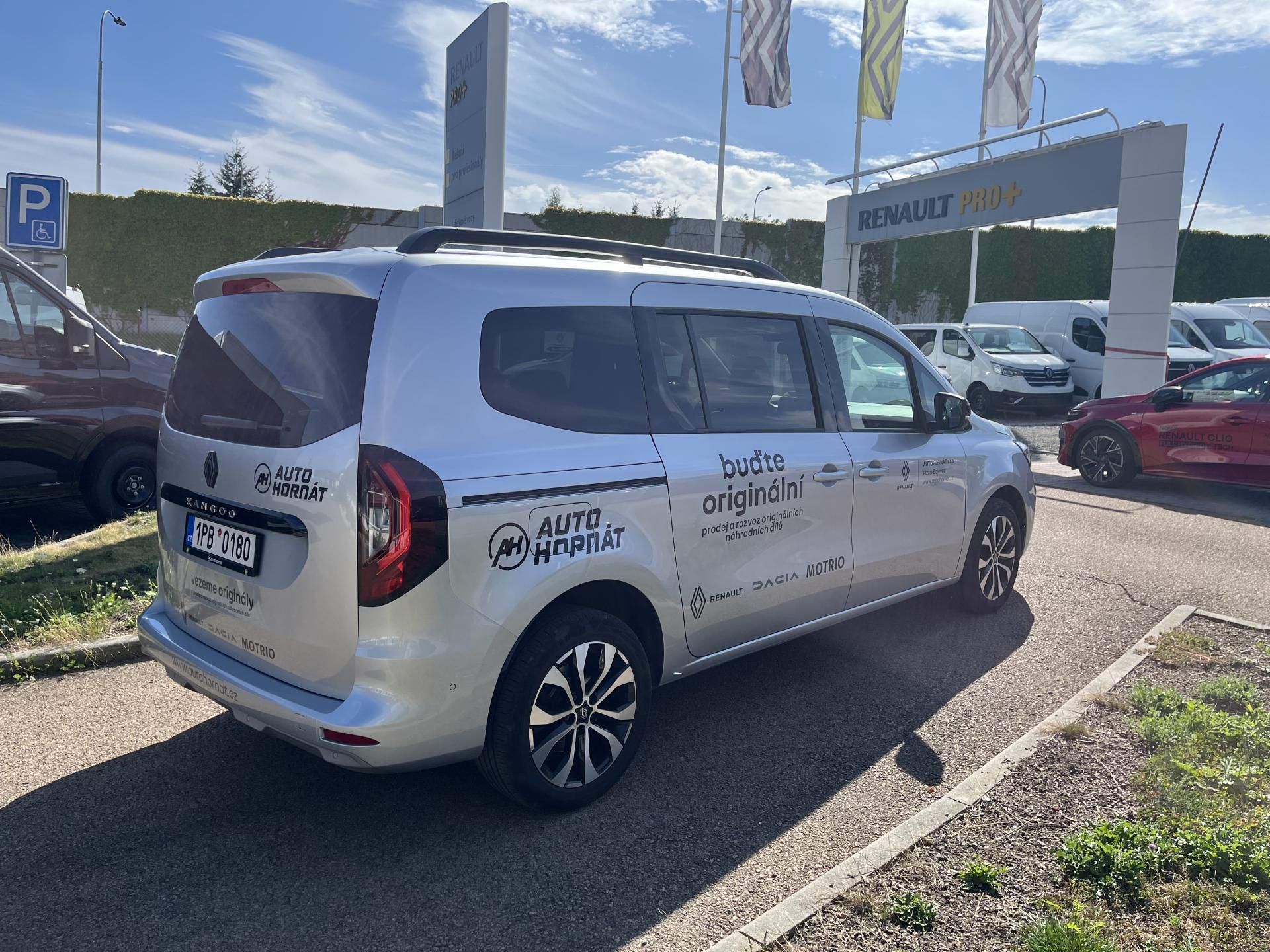 Renault Kangoo, Grand Techno blue dCi 95 - fotka 4