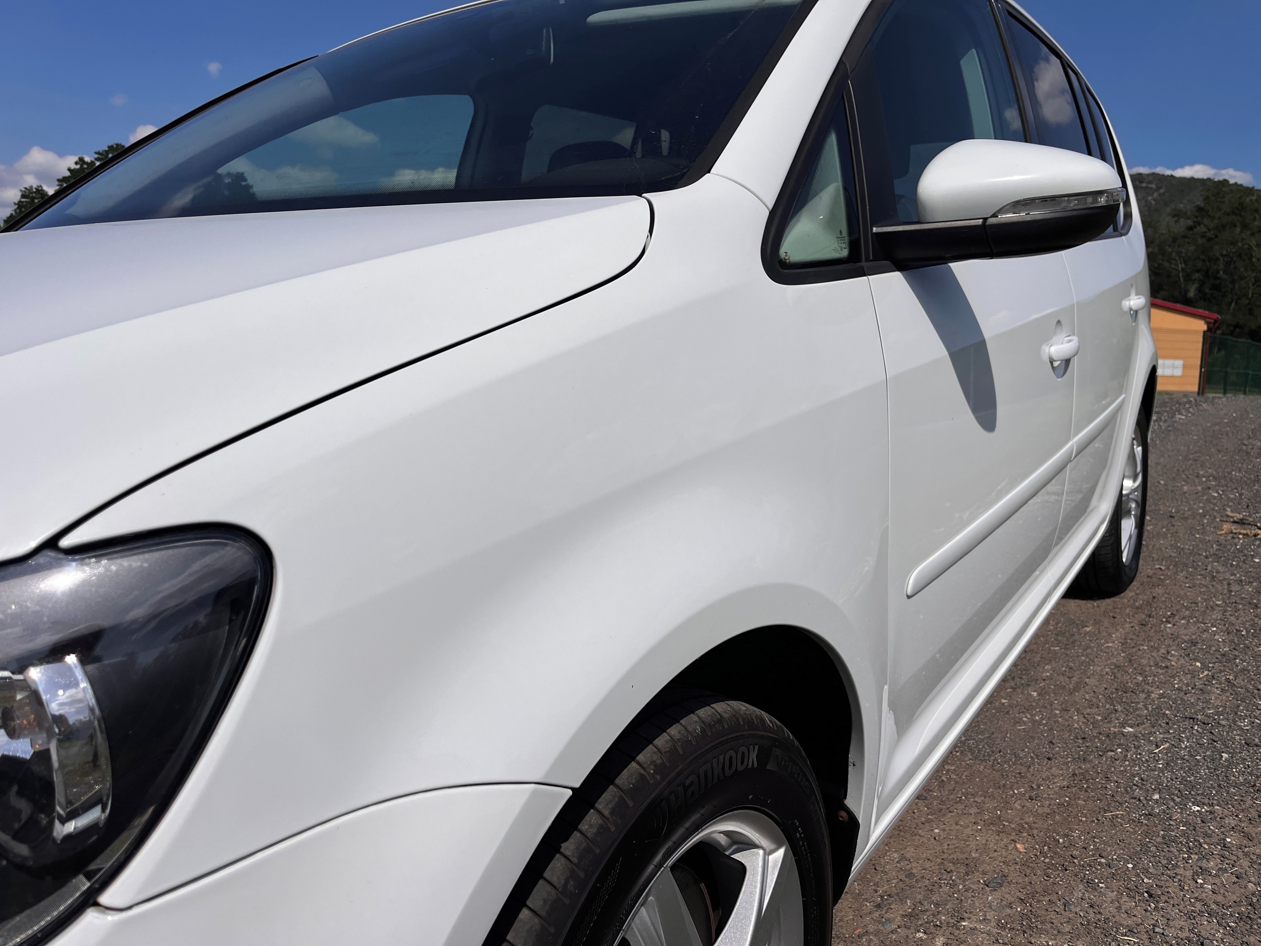Volkswagen Touran, 2.0 TDI DSG,NAV,KAMERA,BEZ RZI - fotka 4