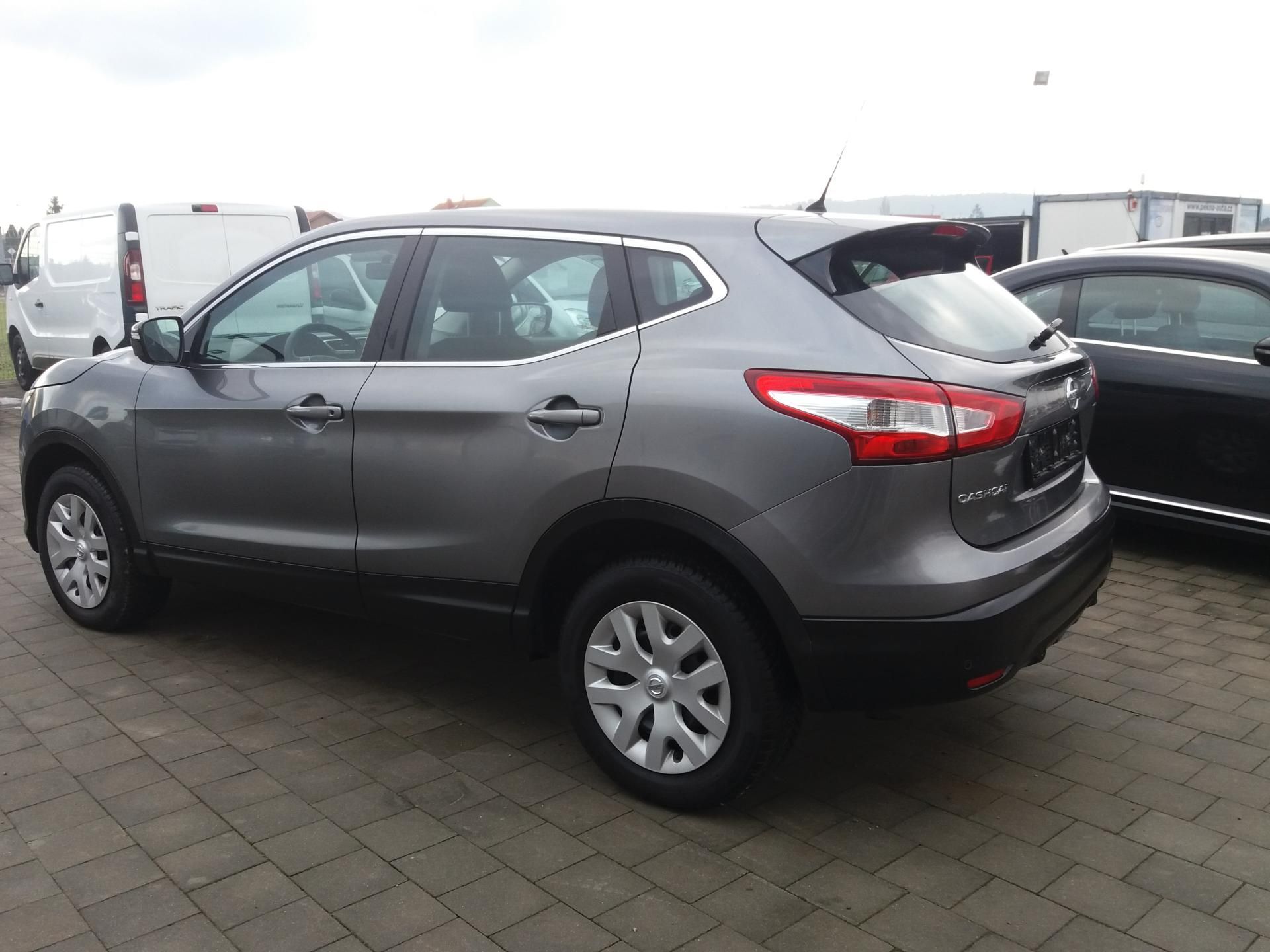 Nissan Qashqai, 1.2DIG-T,Klima,Servi.knížka - fotka 4