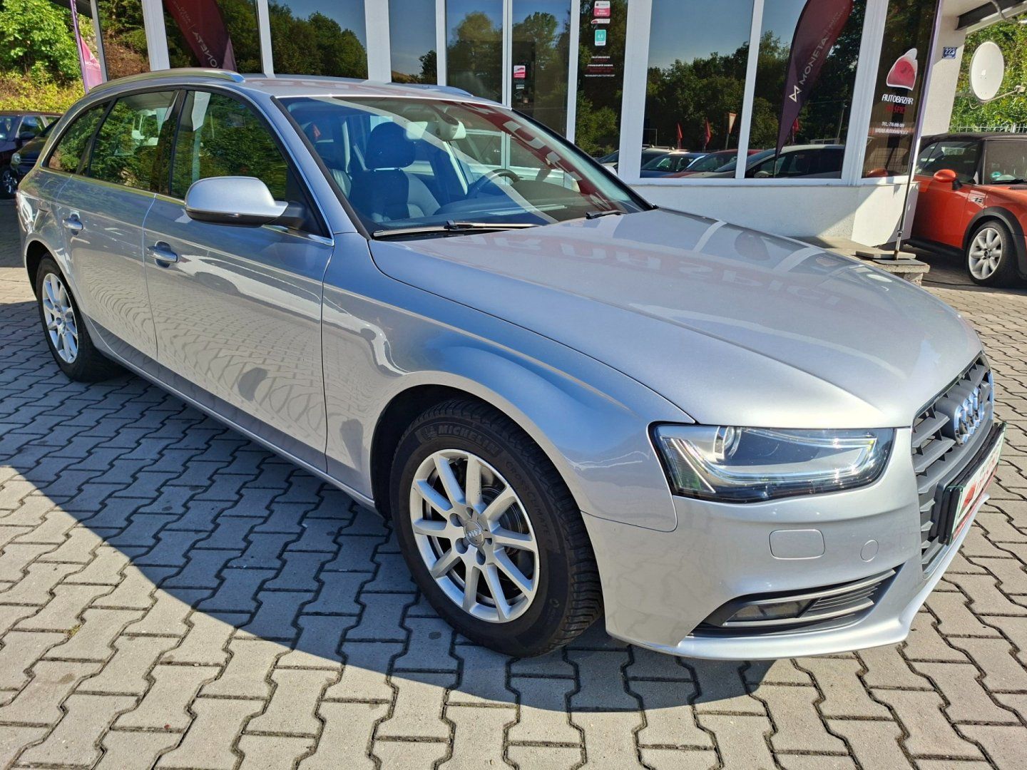 Audi A4, 2.0TDI 110kW 8A -NAVIGACE
