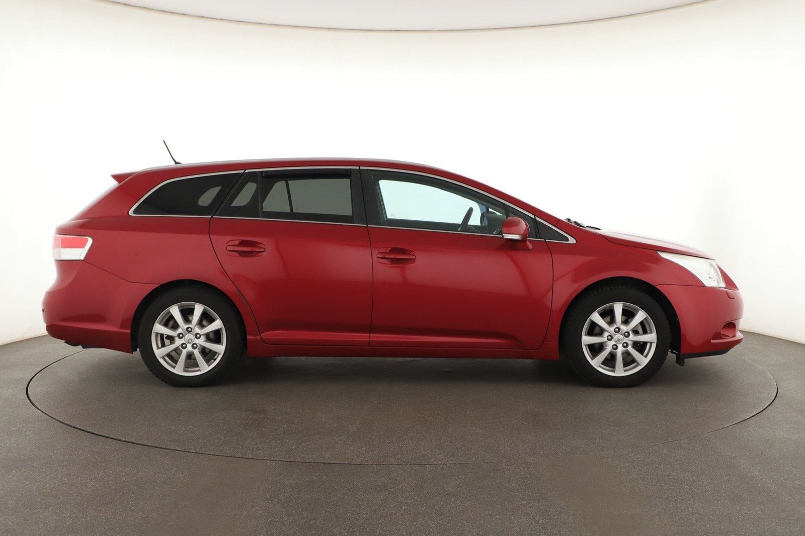 Toyota Avensis, 1.8 Valvematic, LPG - fotka 6