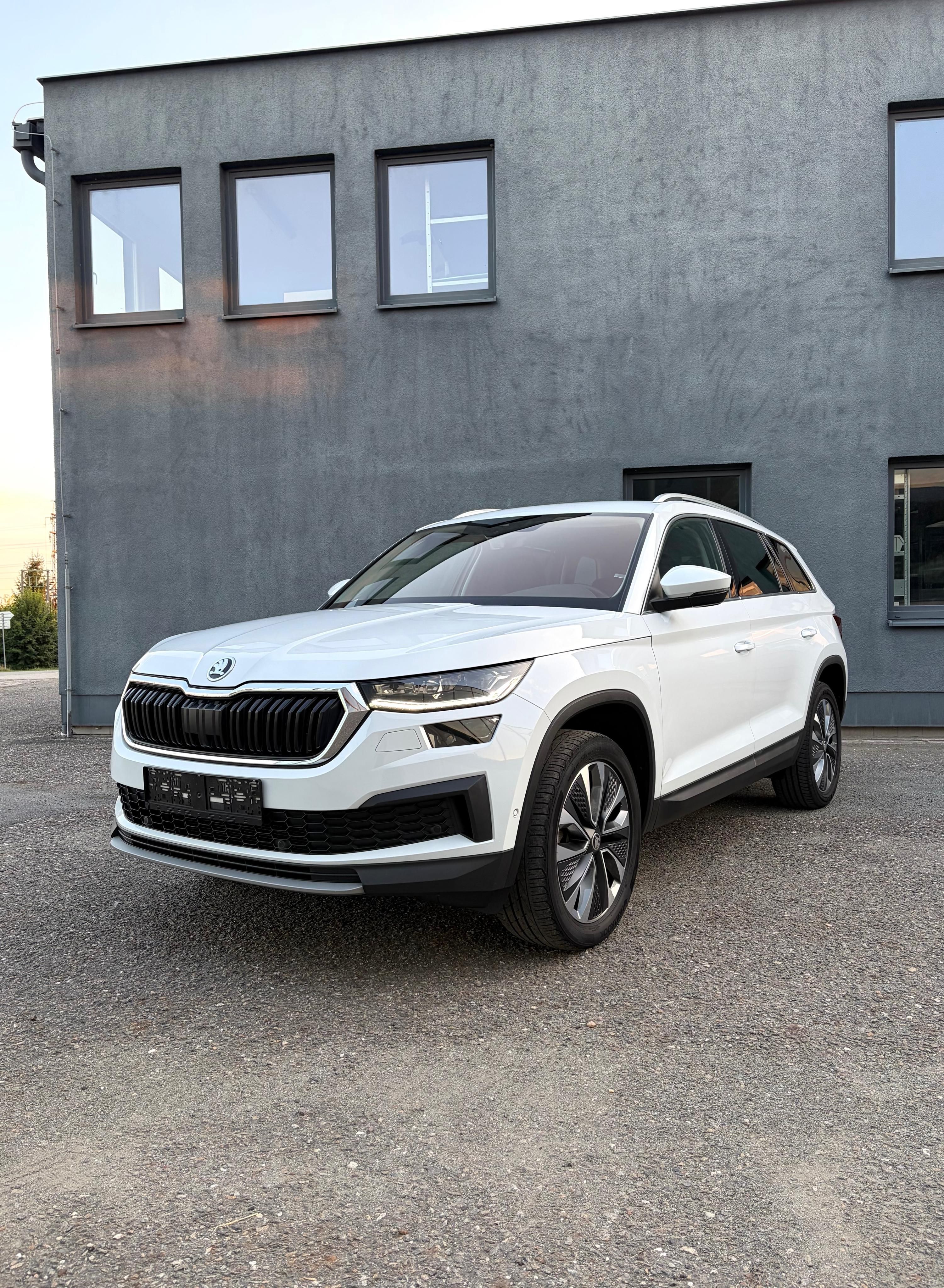 Škoda Kodiaq, 2.0TDI 110kw 4x4 TOUR Tažné - fotka 2