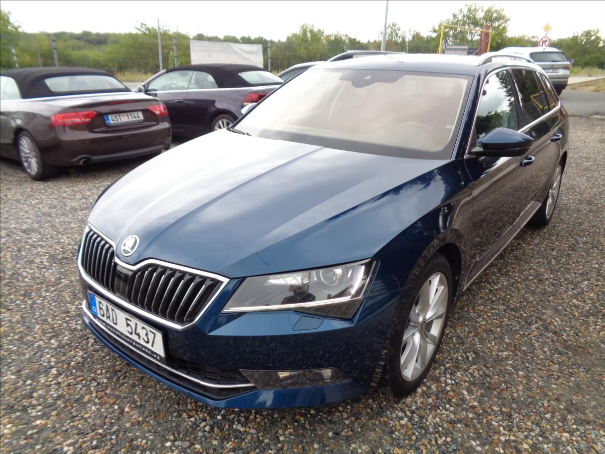 Škoda Superb, 2,0 - fotka 3