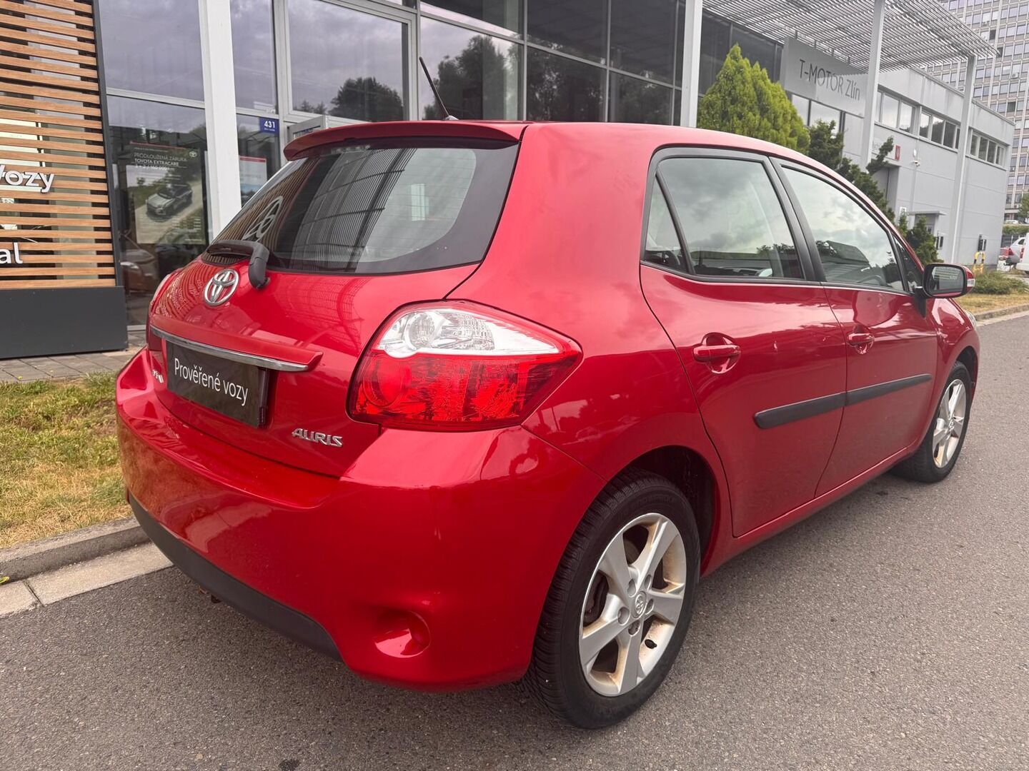 Toyota Auris, 1.6 - fotka 2