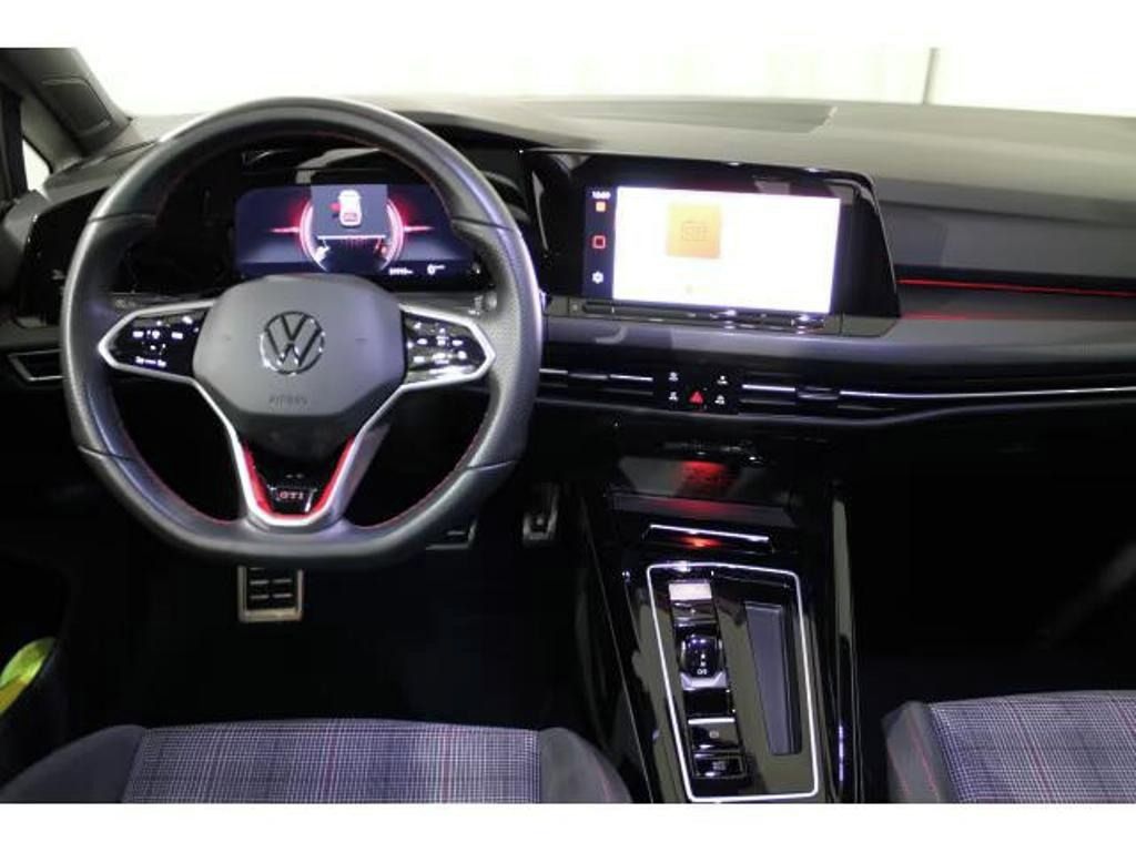 Volkswagen Golf, VIII GTI 2.0 TSI DSG*Kamera* - fotka 5