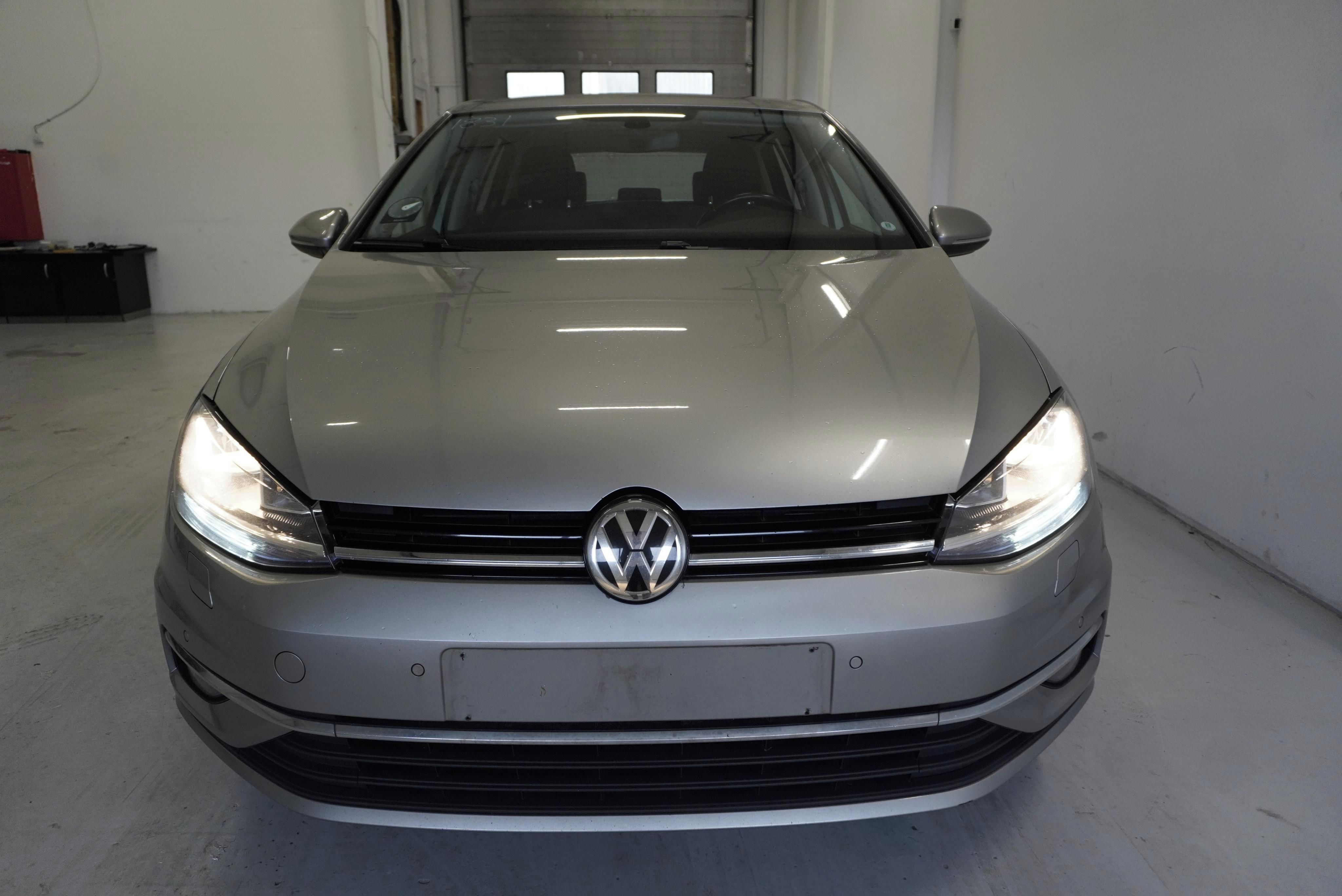 Volkswagen Golf, 2.0TDi 110kW AUTOMAT - fotka 2