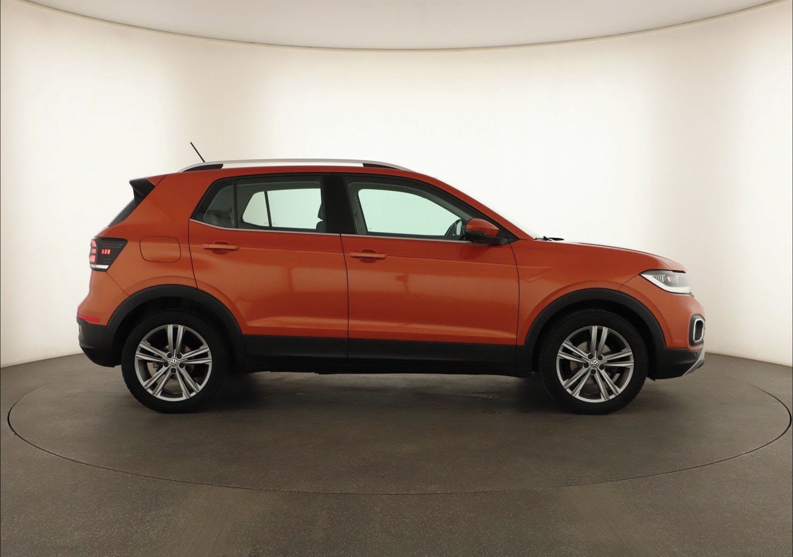 Volkswagen T-Cross, 1.0 TSI, Serv.kniha - fotka 6