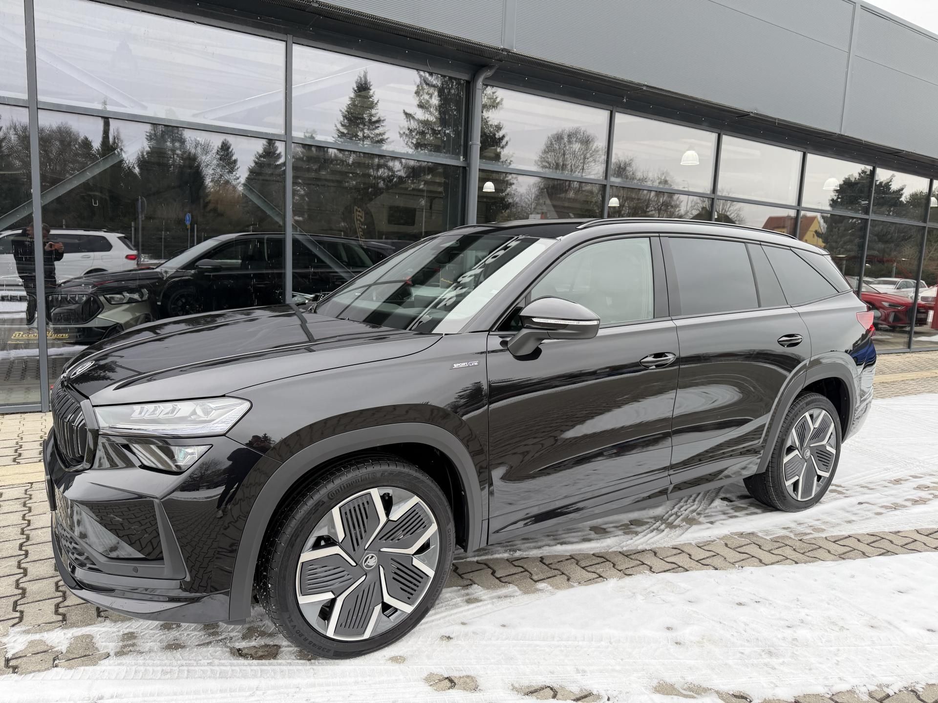 Škoda Kodiaq, 2.0TDI 142kW 4X4 SPORT DCC CZ! - fotka 2