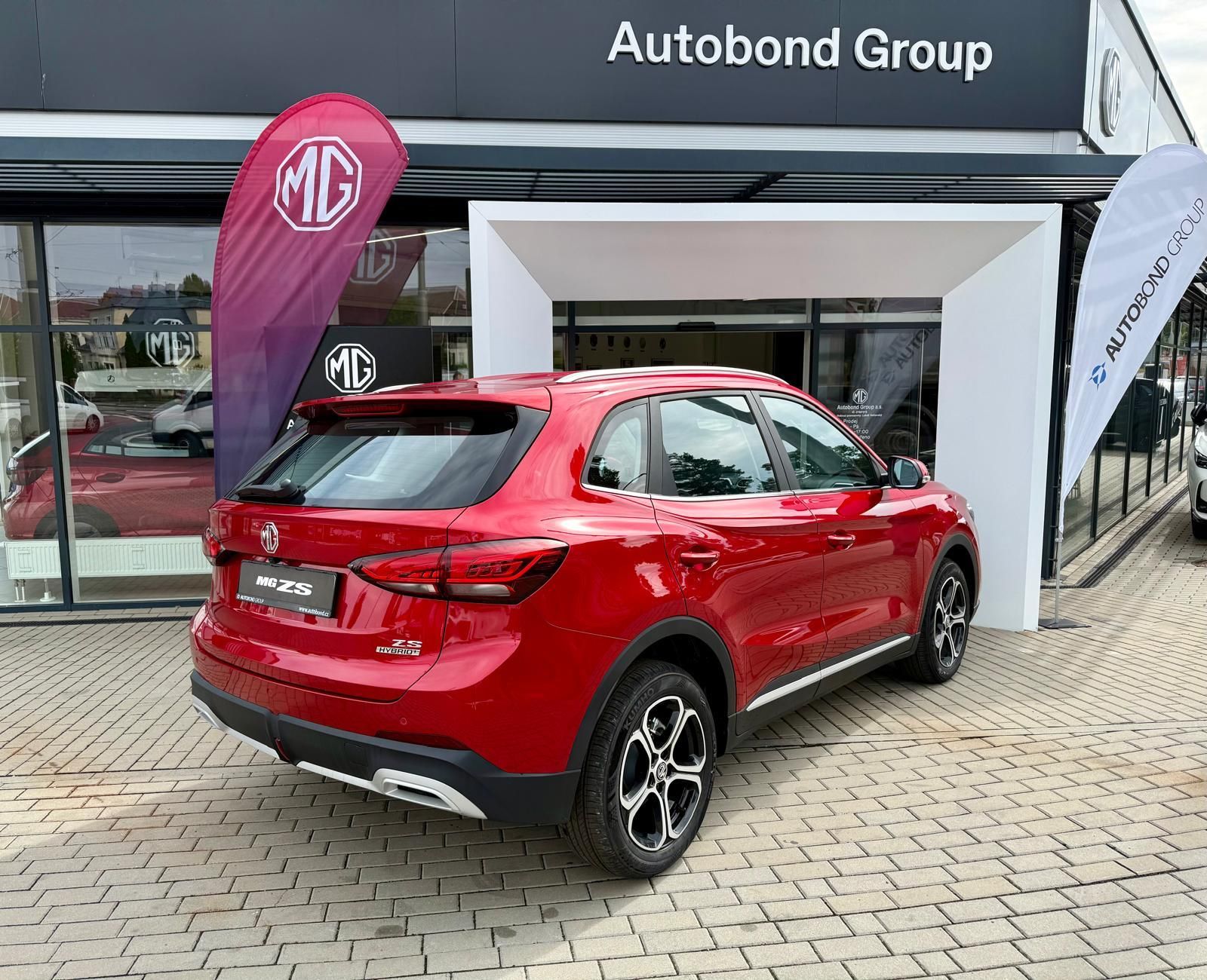 MG ZS, EMOTION Hybrid+ 145kW 4AT - fotka 5