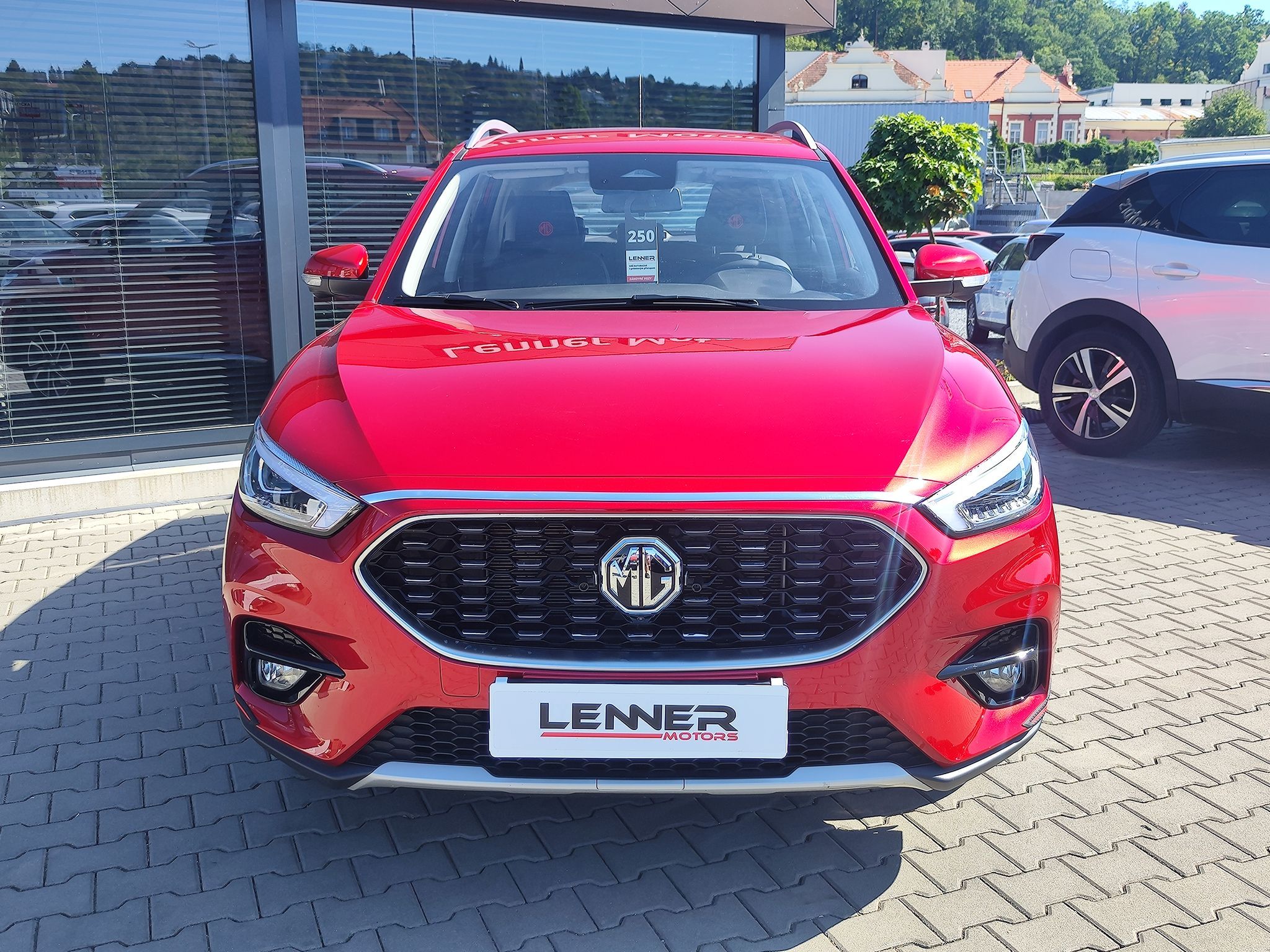 MG ZS, 1.5i/78kW Emotion Plus - fotka 2