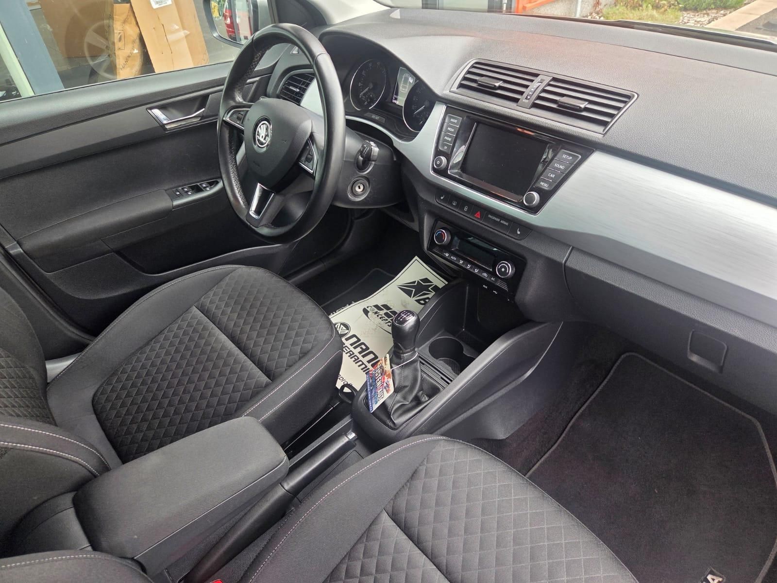 Škoda Fabia, 1.0 TSI SERVISI KNÍŽKA - fotka 5