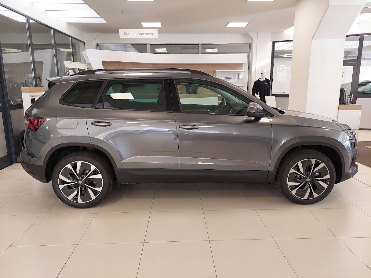 Škoda Karoq, DYNAMIC 1,5TSI 110kW AT - fotka 3