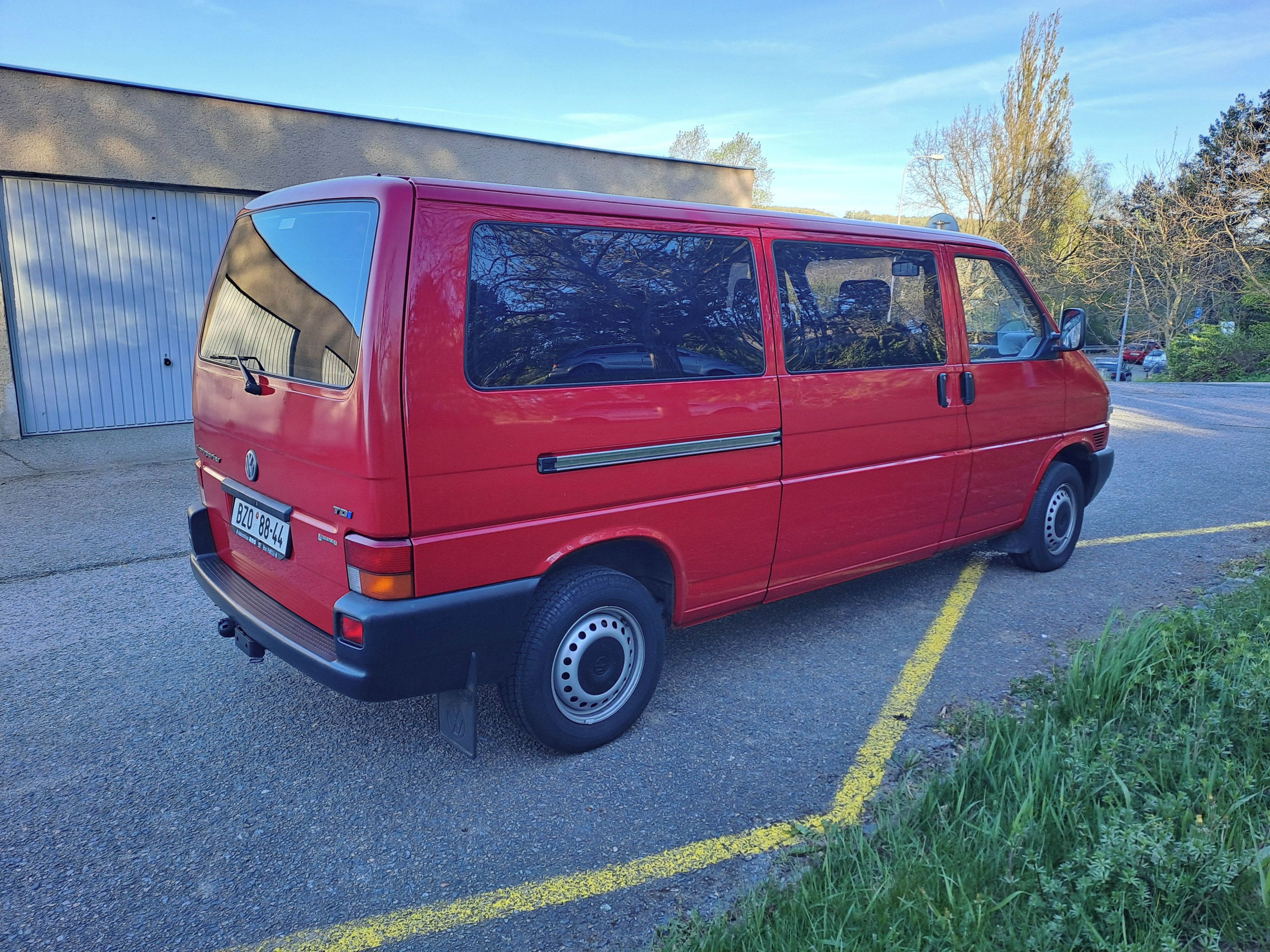 Volkswagen Transporter, 2,5 TDI, 65 kW - fotka 3