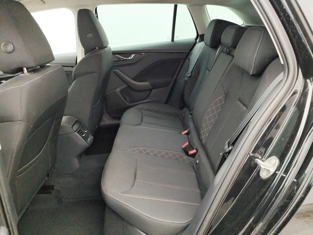 Škoda Scala, 1.0 TSi (81 kW), DSG, CLEVER - fotka 6