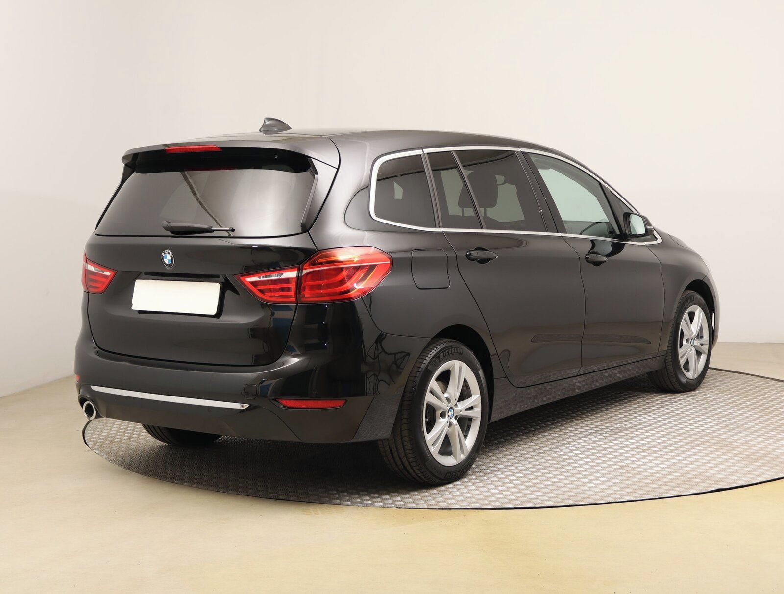 BMW Řada 2, 216d Gran Tourer, Luxury Line - fotka 5