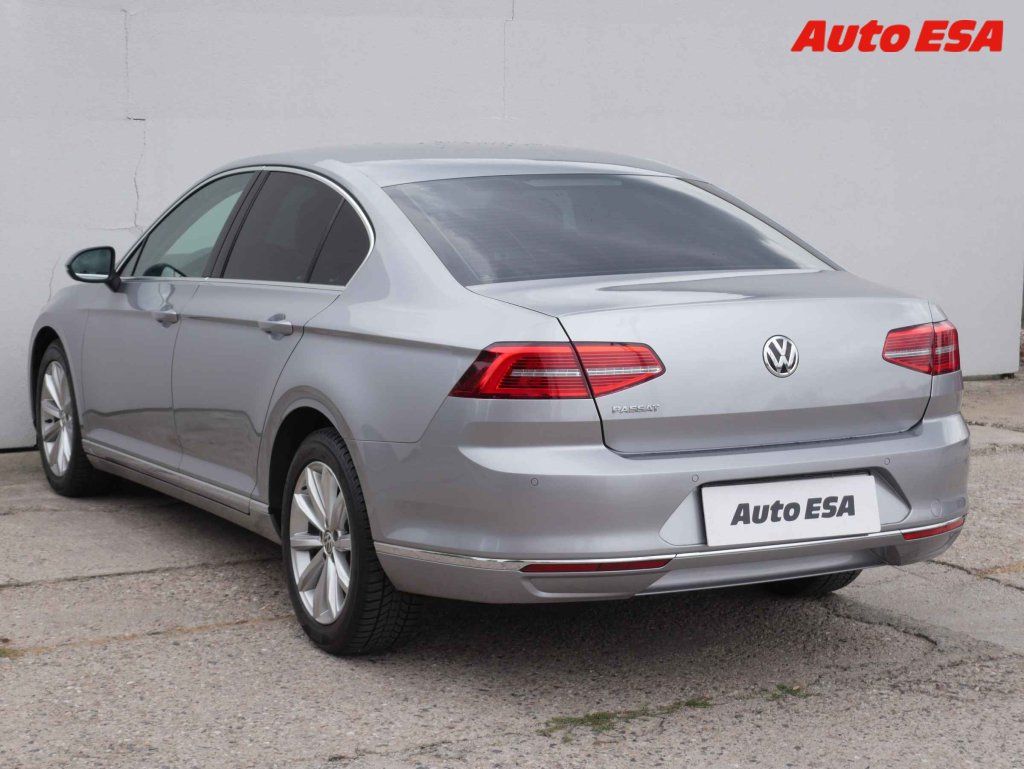 Volkswagen Passat, 2.0TDi,ČR - fotka 4