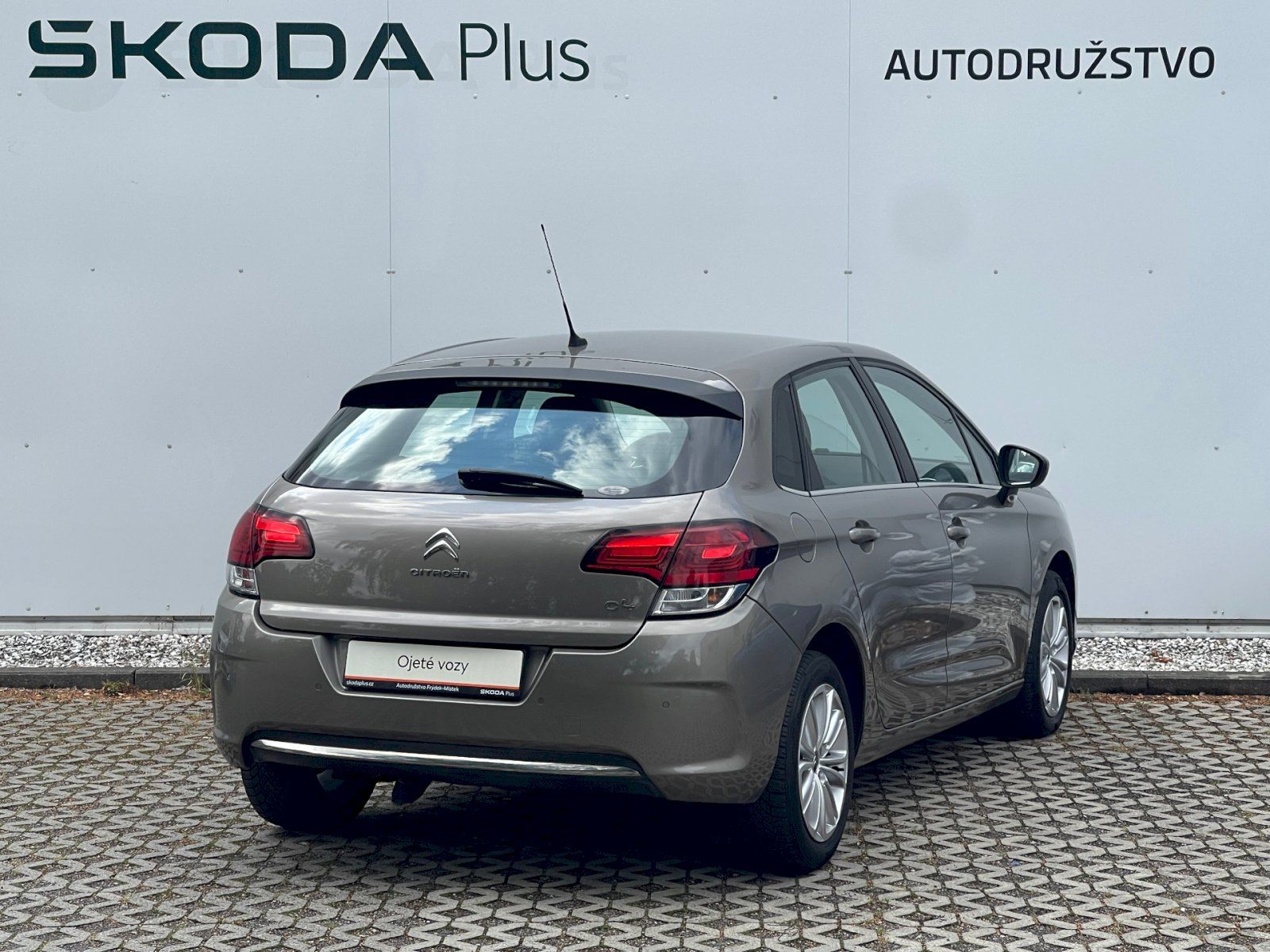 Citroën C4, 1.2 PureTech / 81 kW Feel - fotka 2