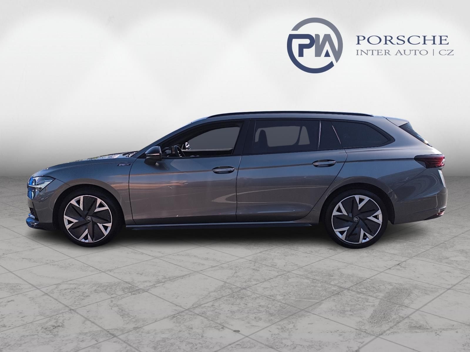 Škoda Superb, 2.0 TDi 4x4 Sportline - fotka 4