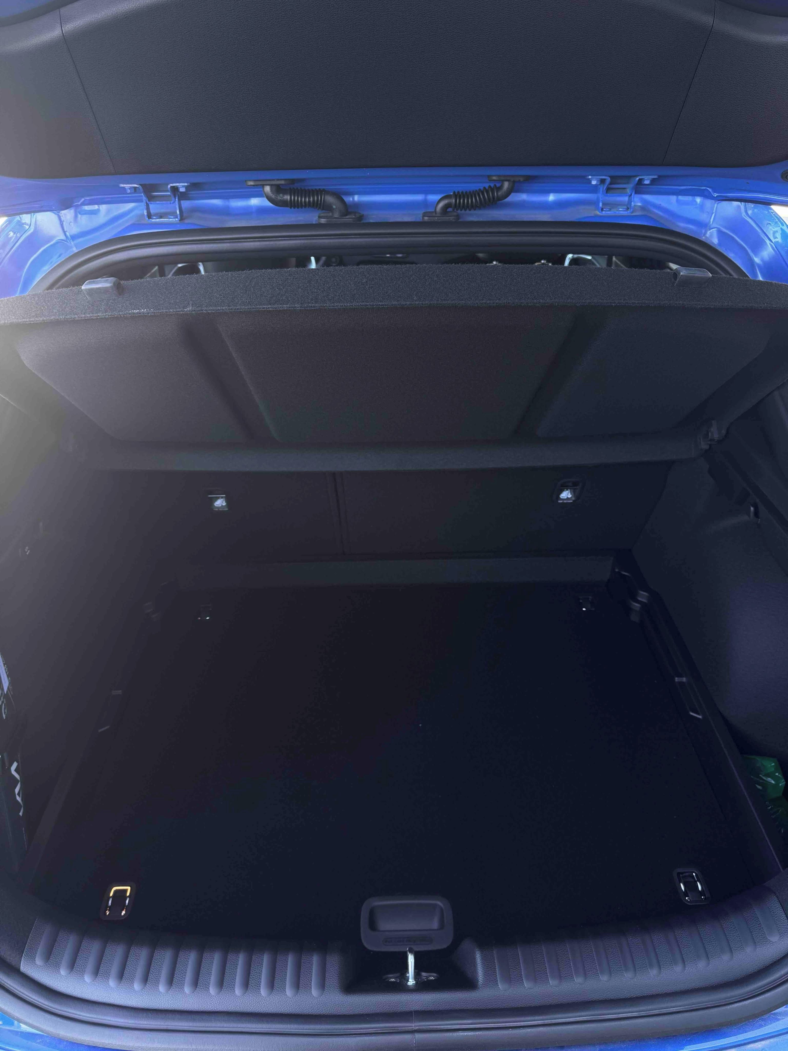 Kia XCee´d, 1,6 T-GDi GPF STEEL EDITION - fotka 5